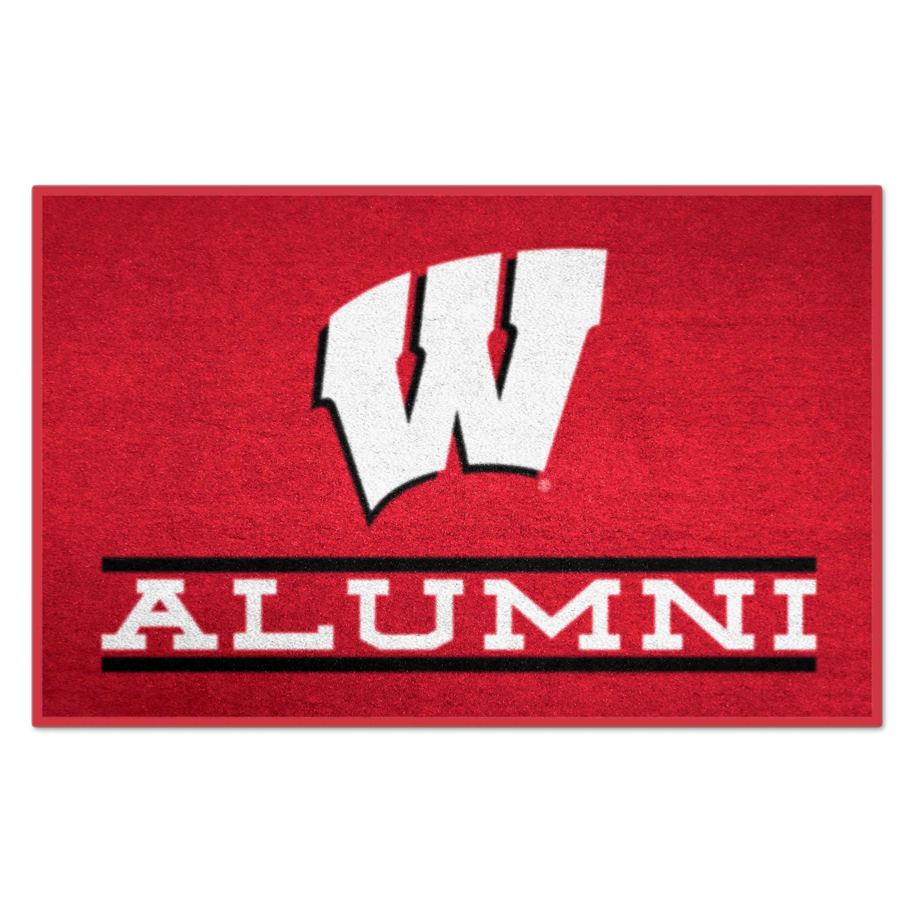 FANMATS 18340 Wisconsin Badgers 30-in x 19-in Red Nylon Indoor or outdoor Decorative Sports Door Mat