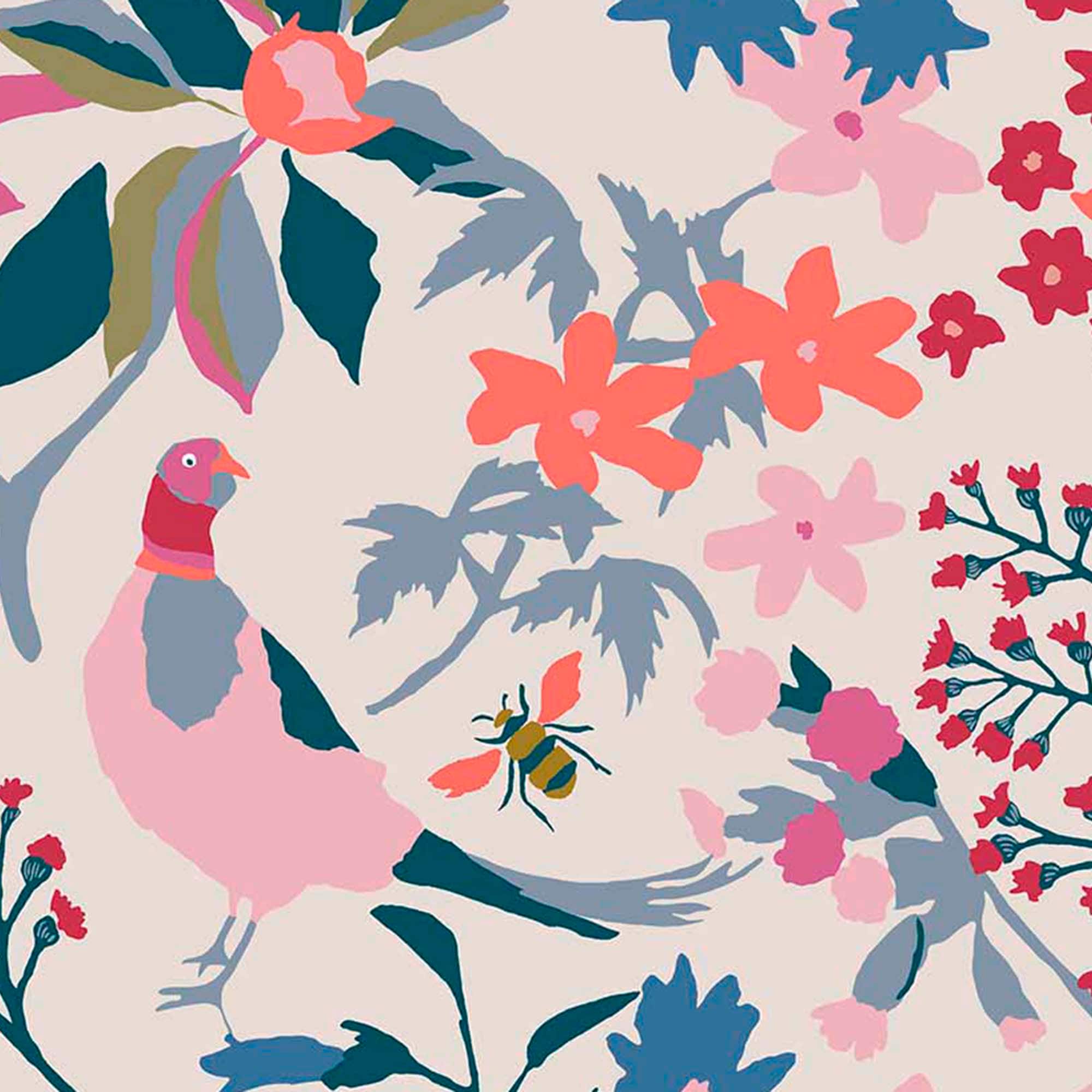 Floral Antique Crème Wallpaper with Birds and Bees Design