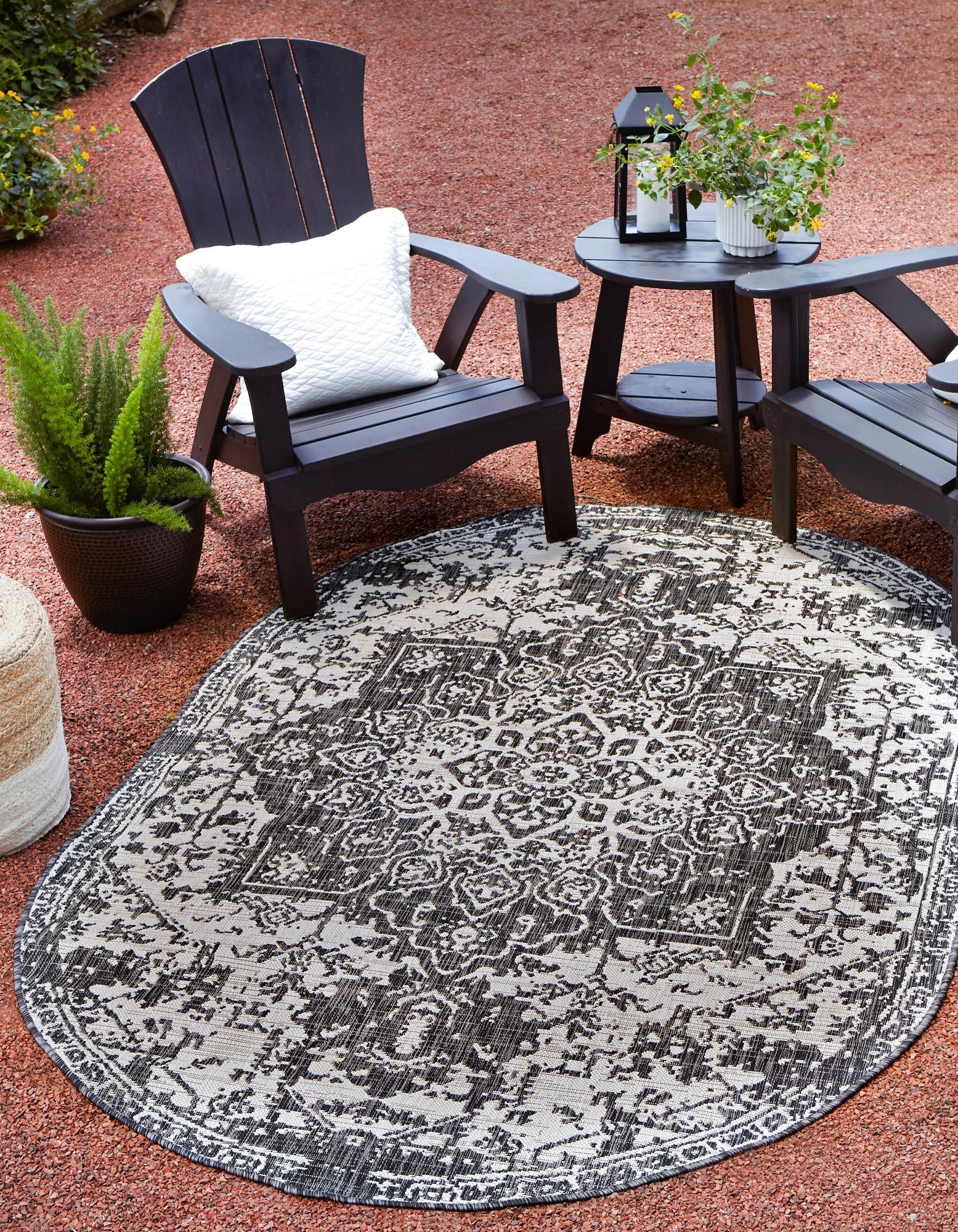 Unique Loom 3152220 Jill Zarin Outdoor 8 x 10 (ft) Loomed Polypropylene Charcoal Gray Oval Indoor/Outdoor Medallion Area rug