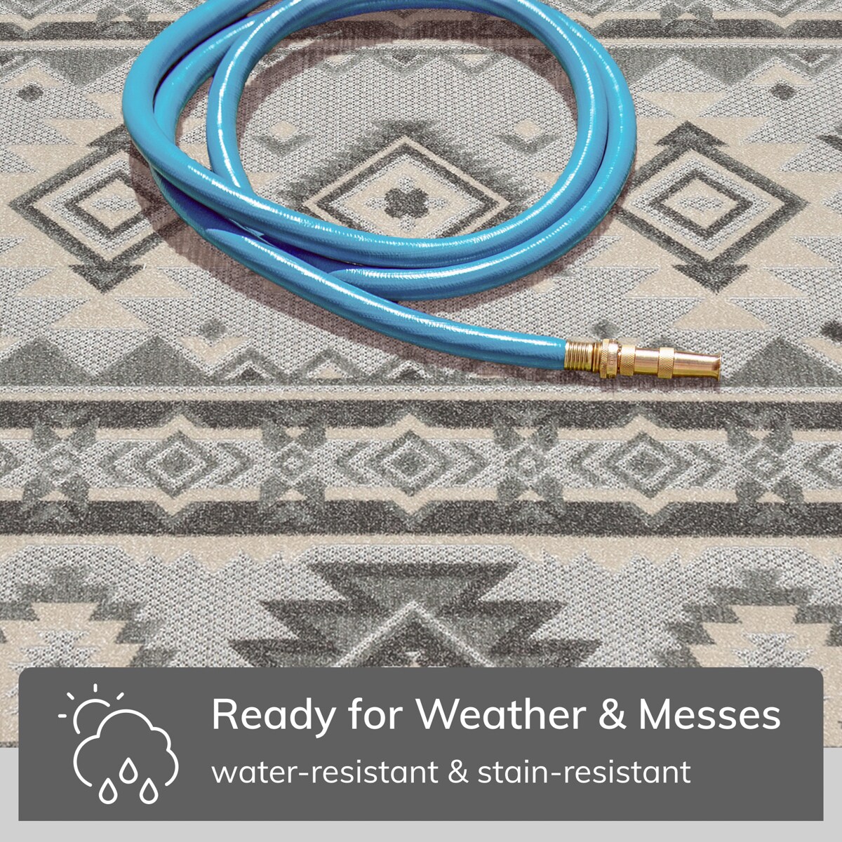 Gray Geometric Pattern Synthetic Indoor/Outdoor Area Rug