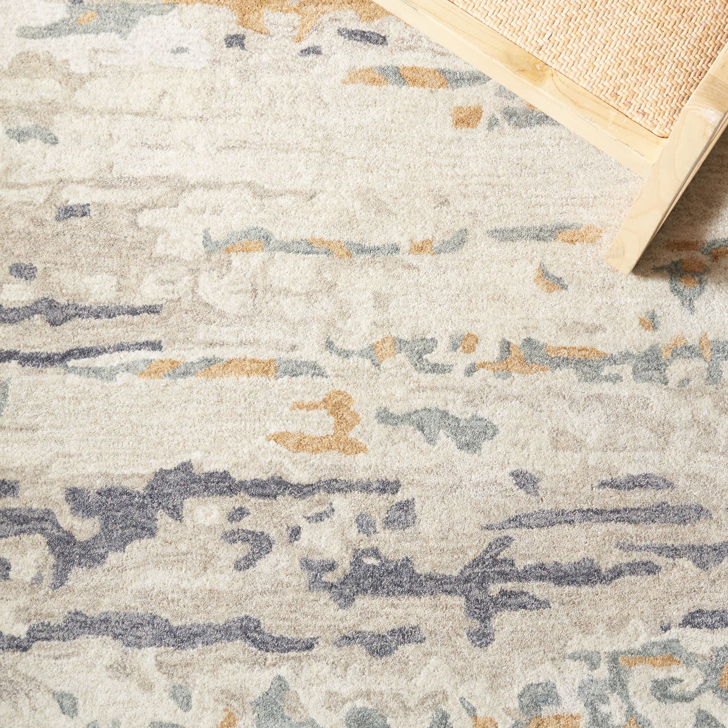 Safavieh SOH676B-4 rugs - View #5