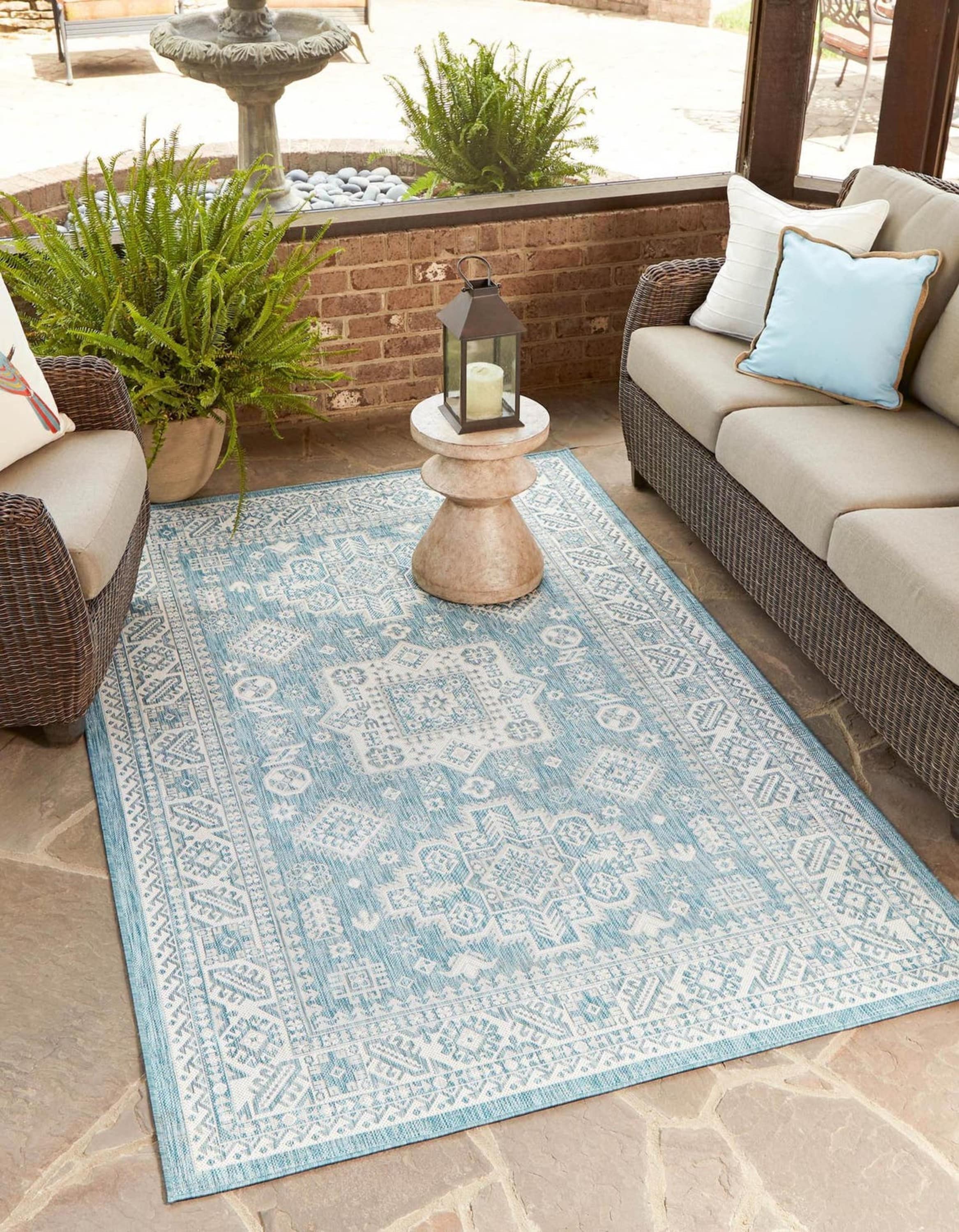 Unique Loom 3163294 Outdoor Aztec 2 x 3 (ft) Loomed Polypropylene Aqua Rectangular Indoor/Outdoor Border Area rug