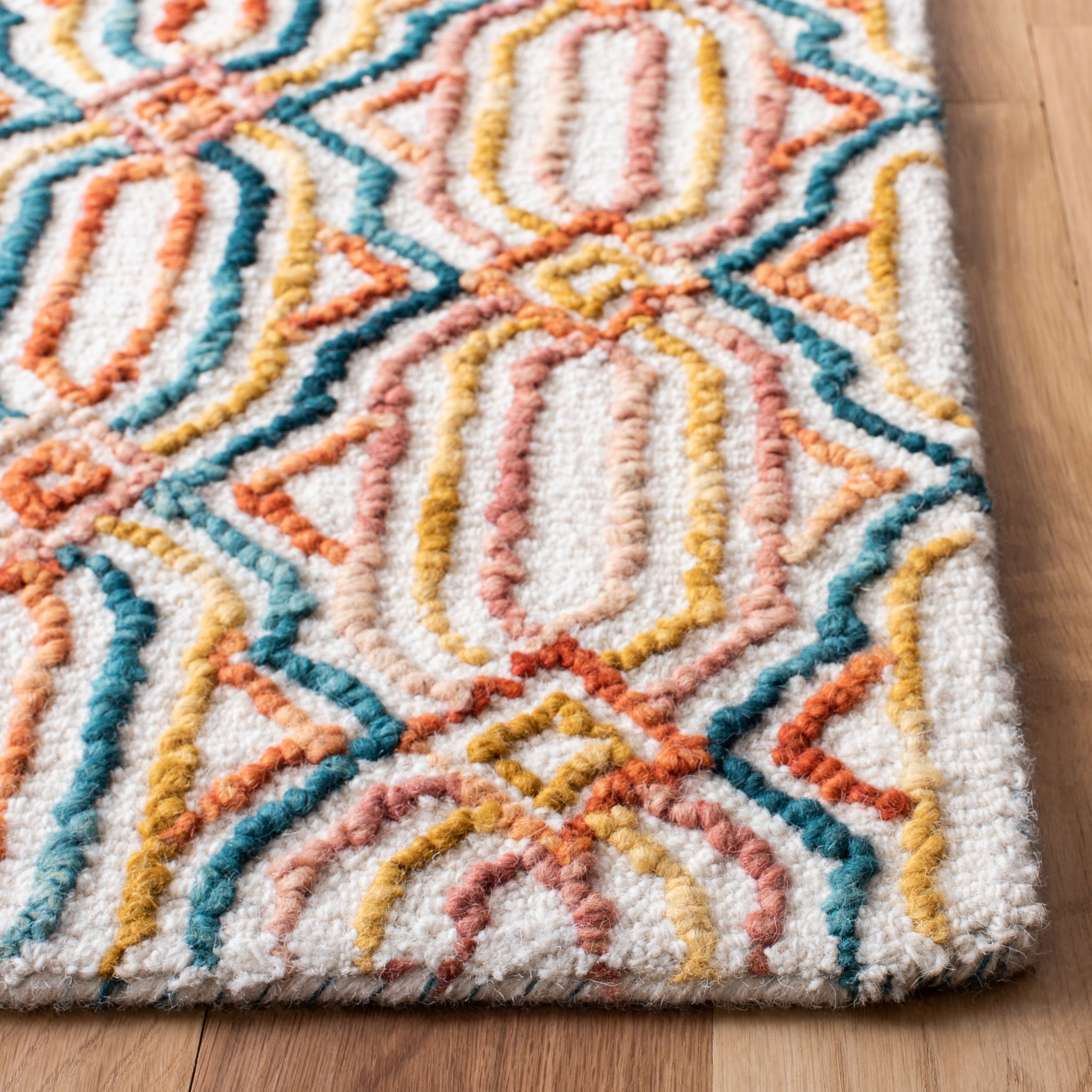 Safavieh TRC511A-4 rugs - View #3