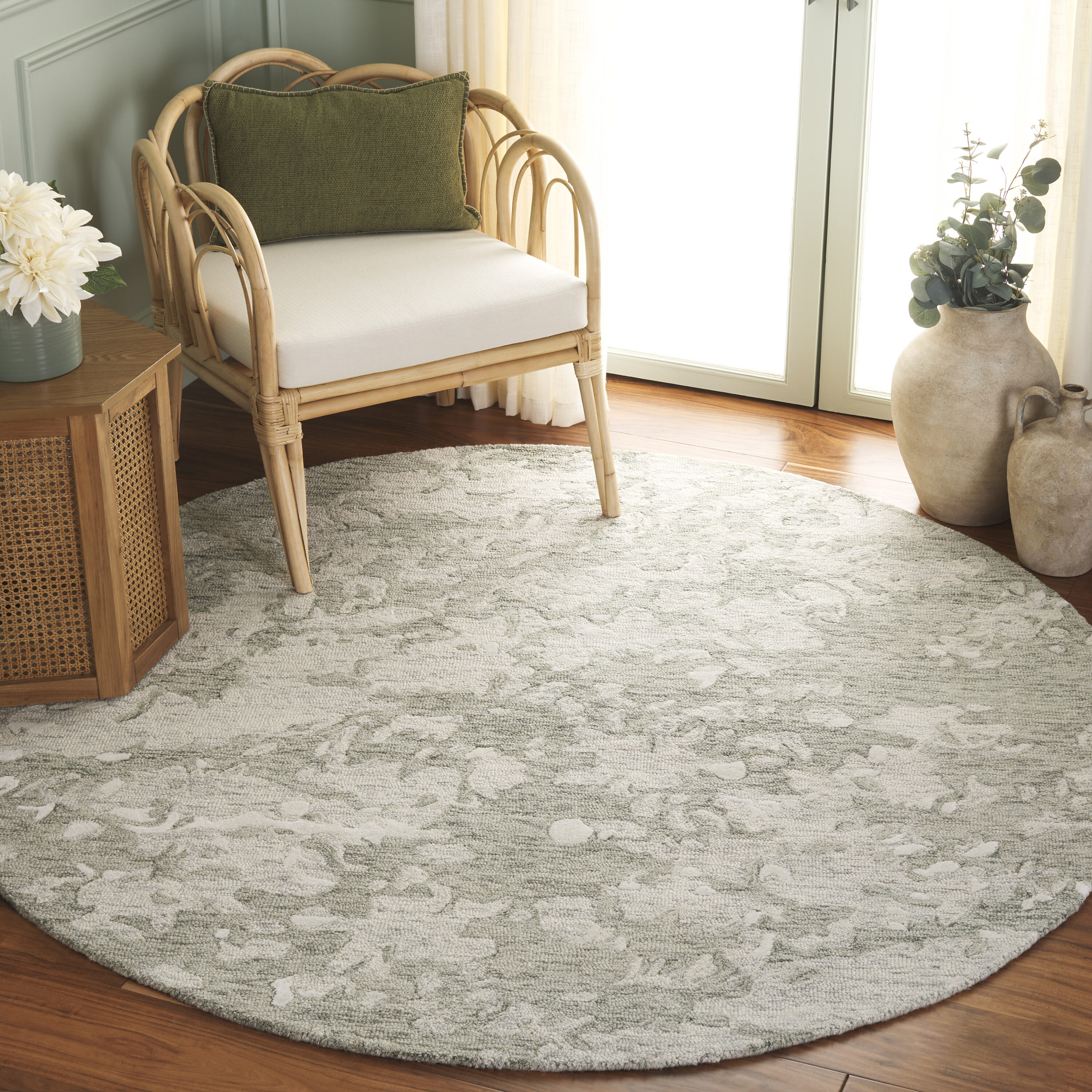  Pine 403 Sage Green/Ivory Contemporary 6ft x 6ft Round Rug
