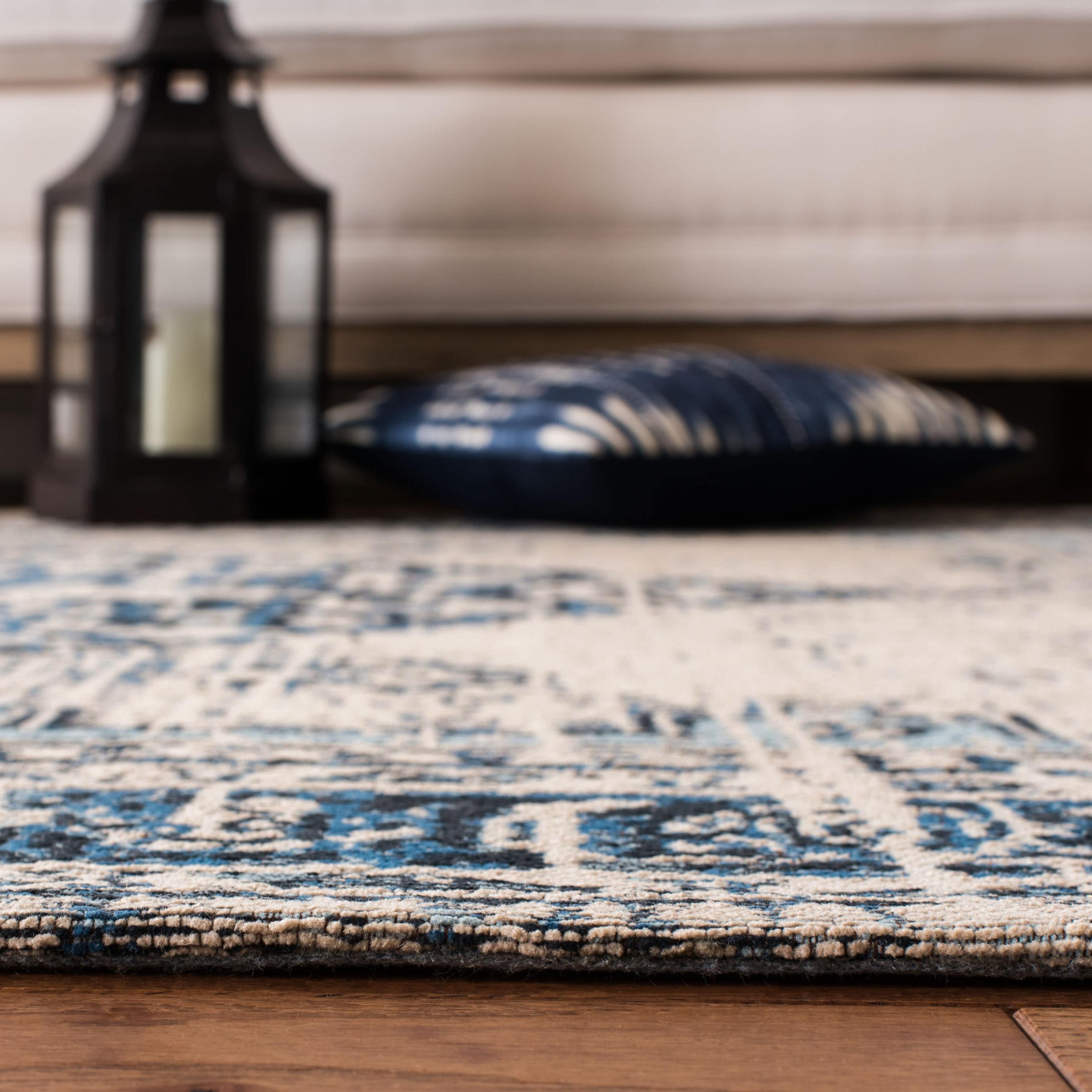 Safavieh CLV113M-4 rugs - View #5