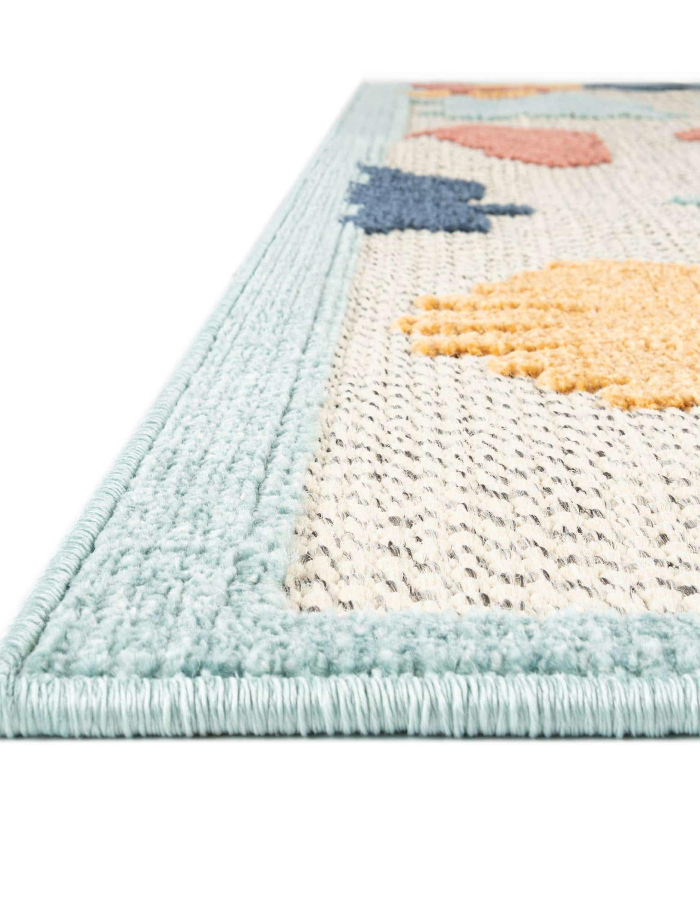 Belize Bliss White Floral 7'x10' Synthetic Outdoor Rug