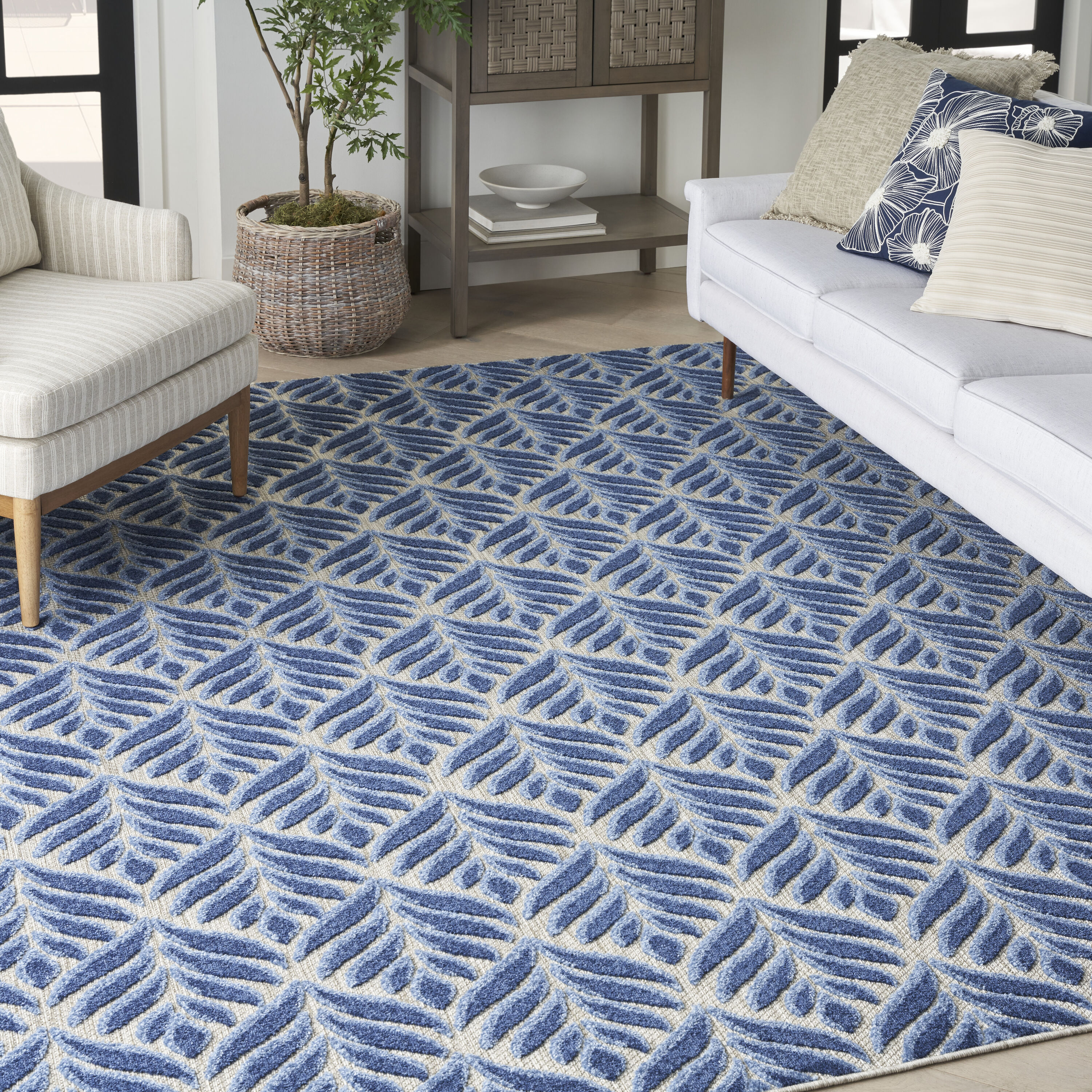 Nourison 099446174505 Aloha 4 x 6 (ft) Loomed Polypropylene Blue Rectangular Indoor/Outdoor Floral/Botanical Tropical Area rug