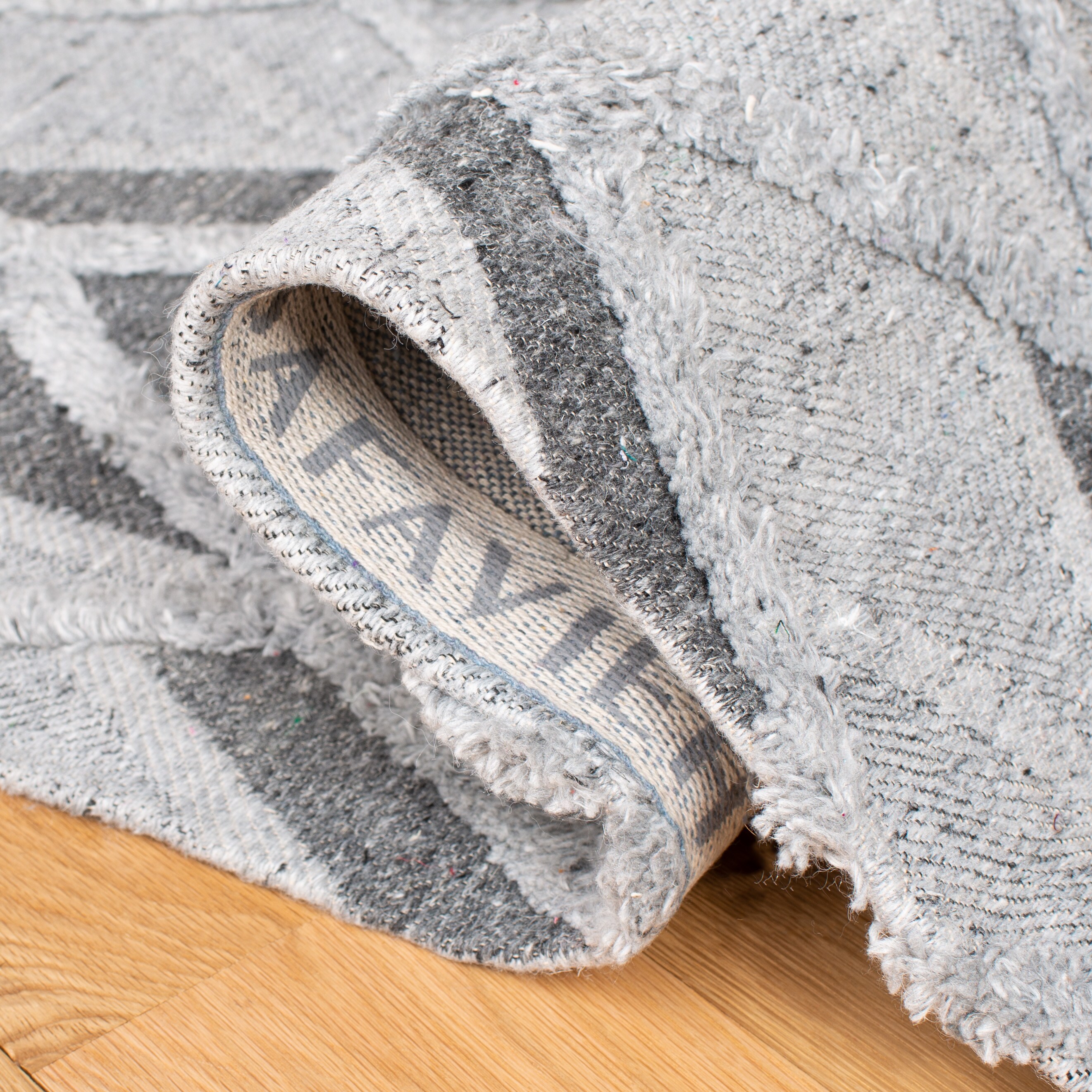 Safavieh MRB602F-4 rugs - View #5