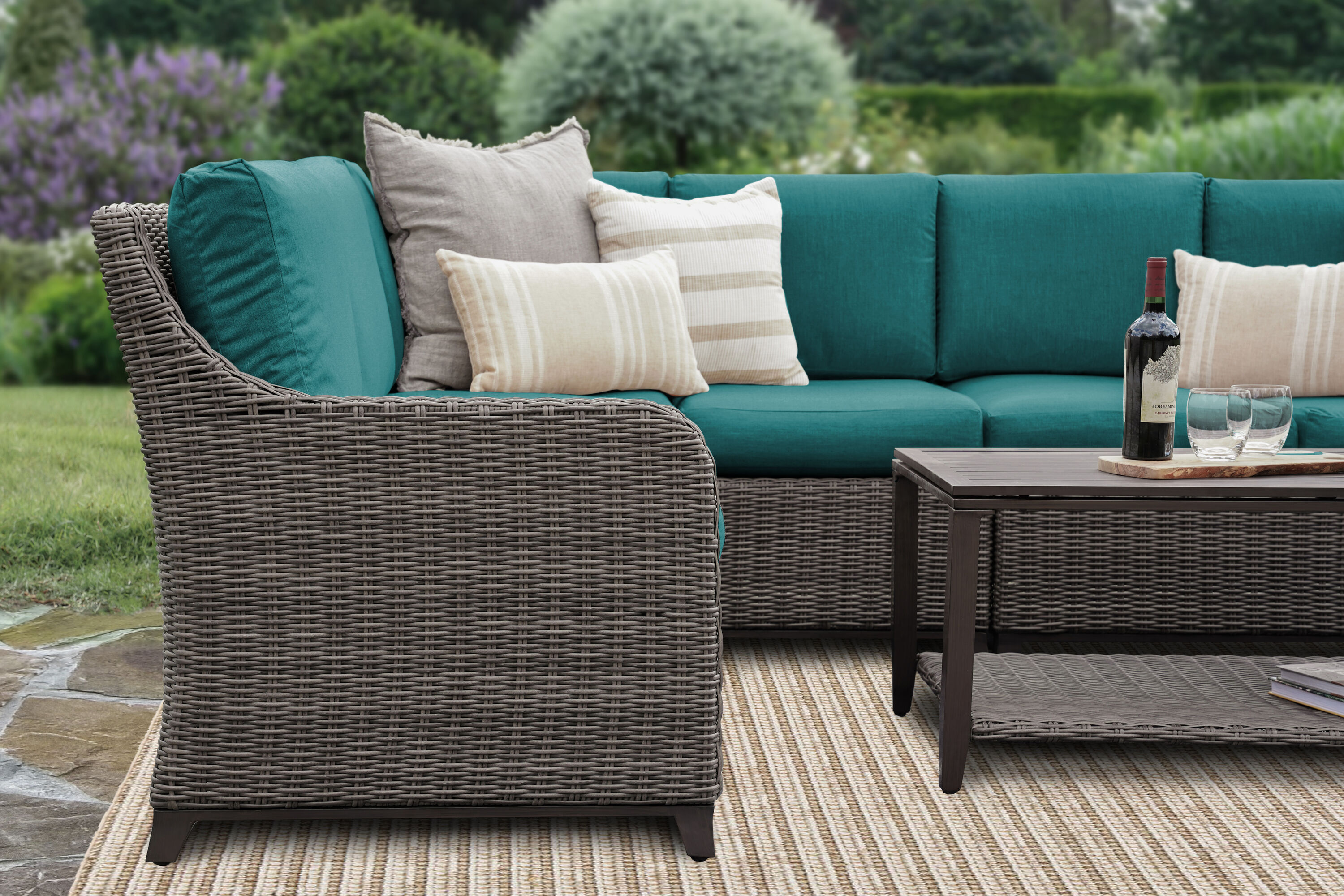 Leisure Made 254988-PEA Patio-Sofas-Daybeds - View #2