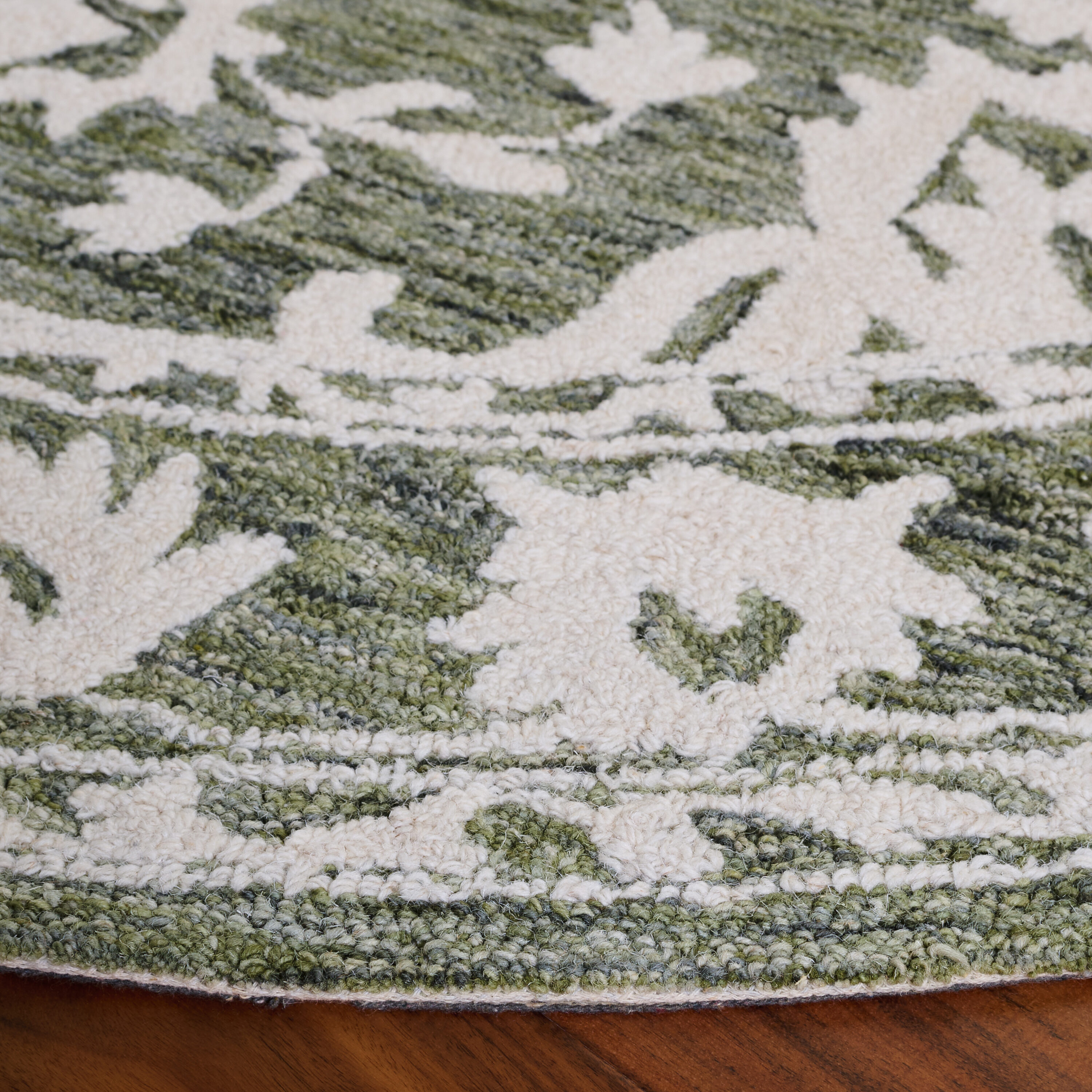 Safavieh MRQ505Y-6R rugs - View #3