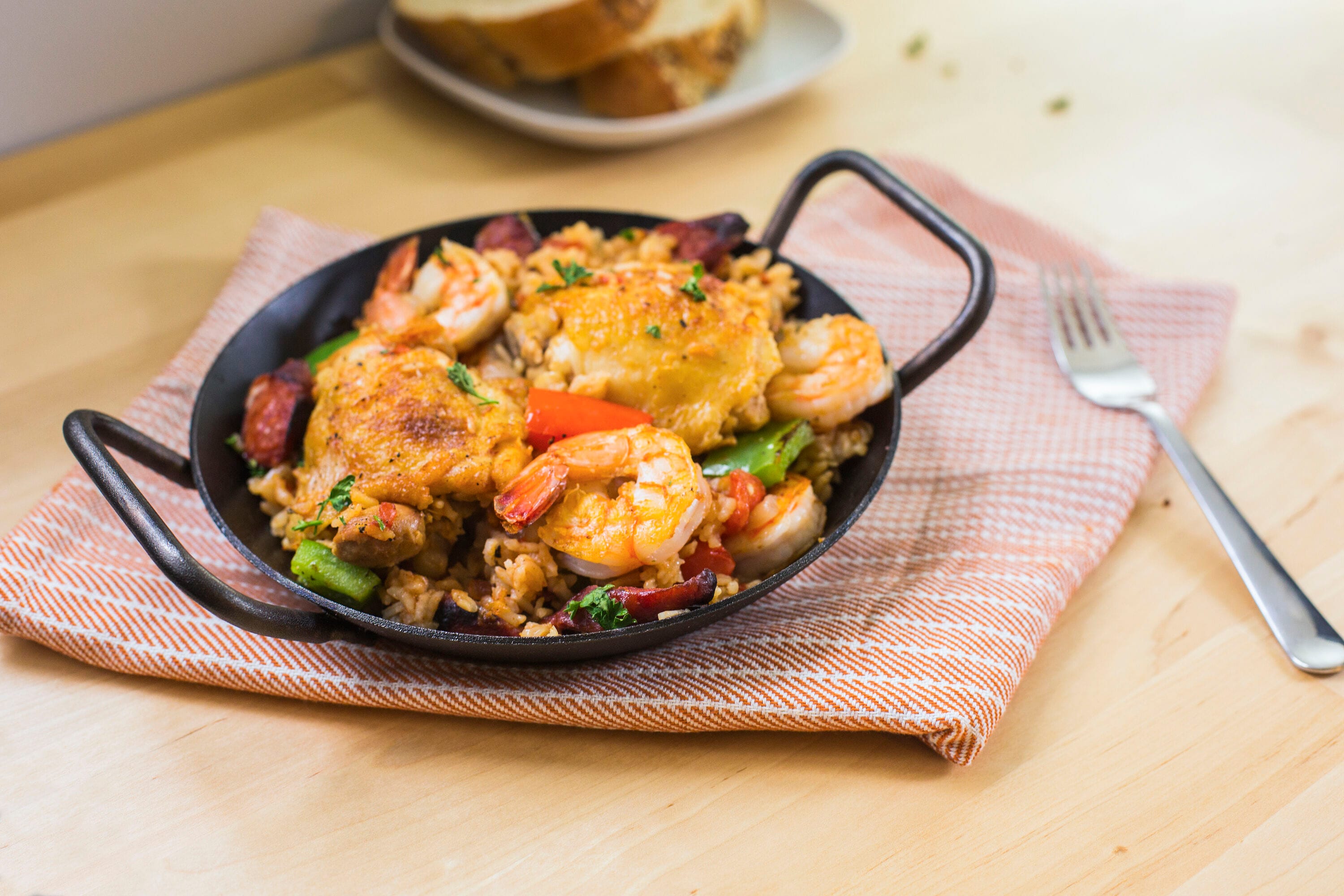 Lodge Cast Iron CRS8DLH Cooking-Pans-Skillets - View #4