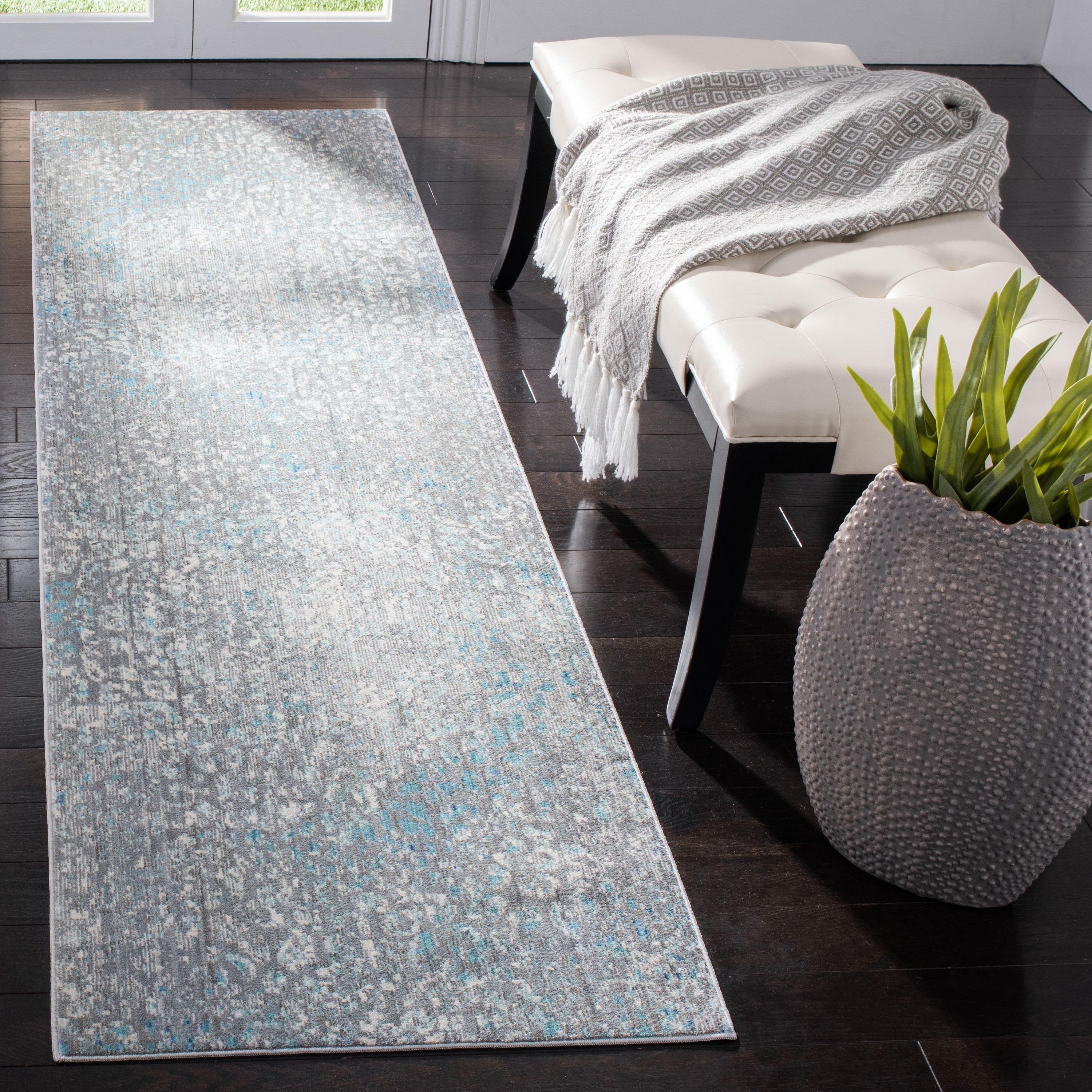 Safavieh MYS977L-28 Mystique Oria 2 x 8 (ft) Loomed Polyester Gray/Light Blue Rectangular Indoor Distressed/Overdyed Bohemian/Eclectic Runner rug