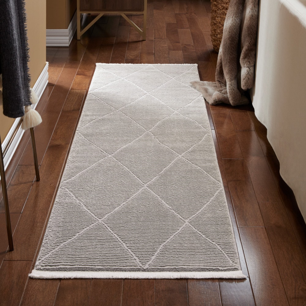 Town & Country Living 4-36408-451 Tretta 2 x 7 (ft) Loomed Polyester Grey Rectangular Indoor Geometric Area rug