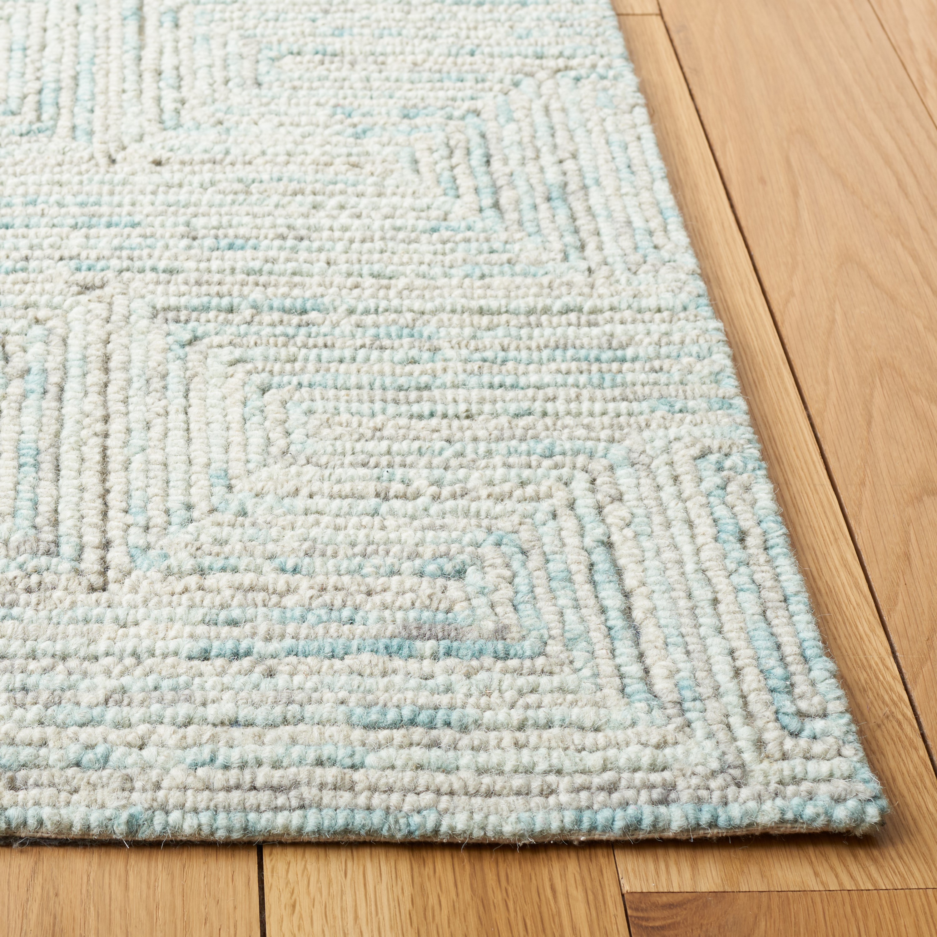 Gray Hand-Tufted Wool 4' x 6' Rectangular Area Rug