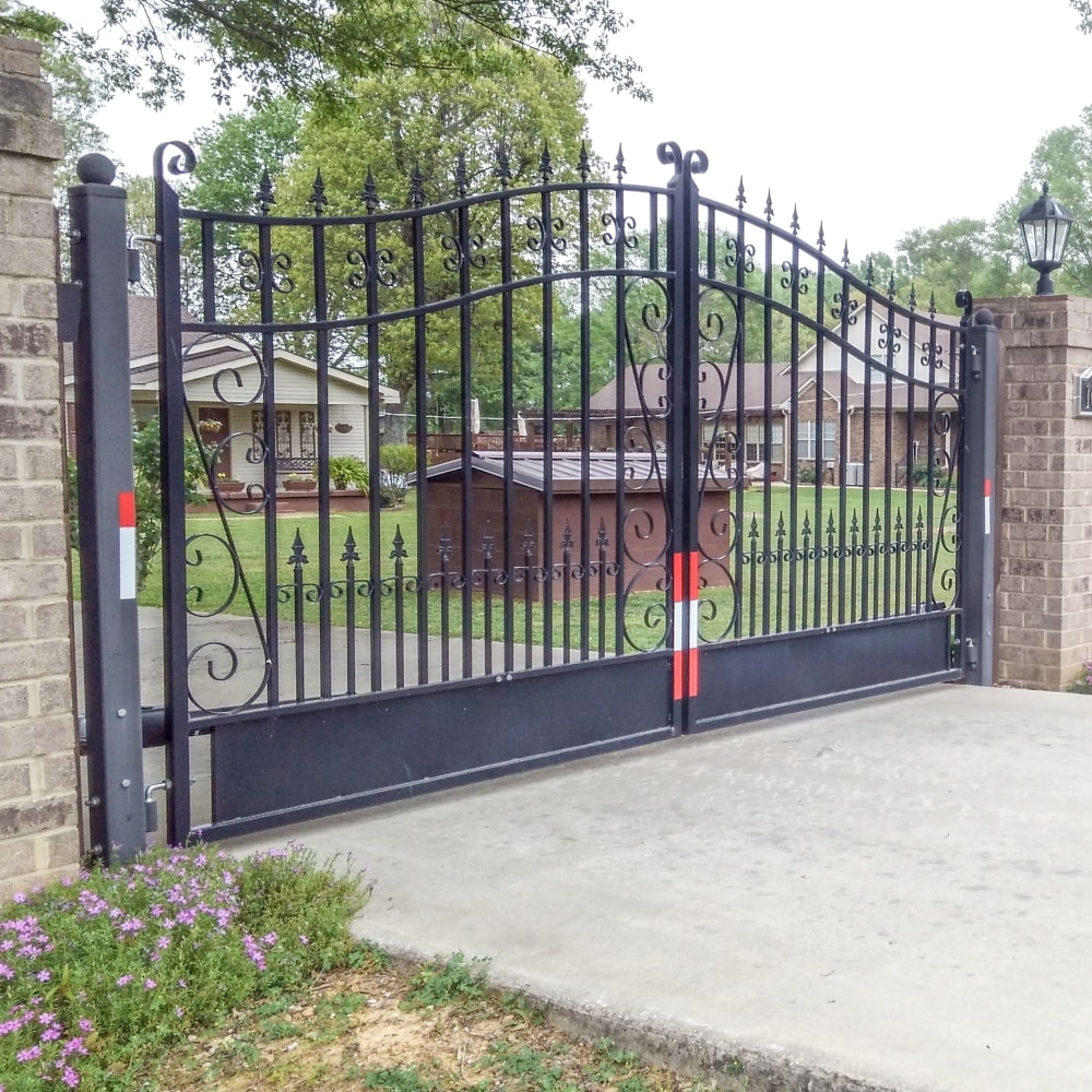 ALEKO DG18VEND-LO Driveway-Gates - View #6