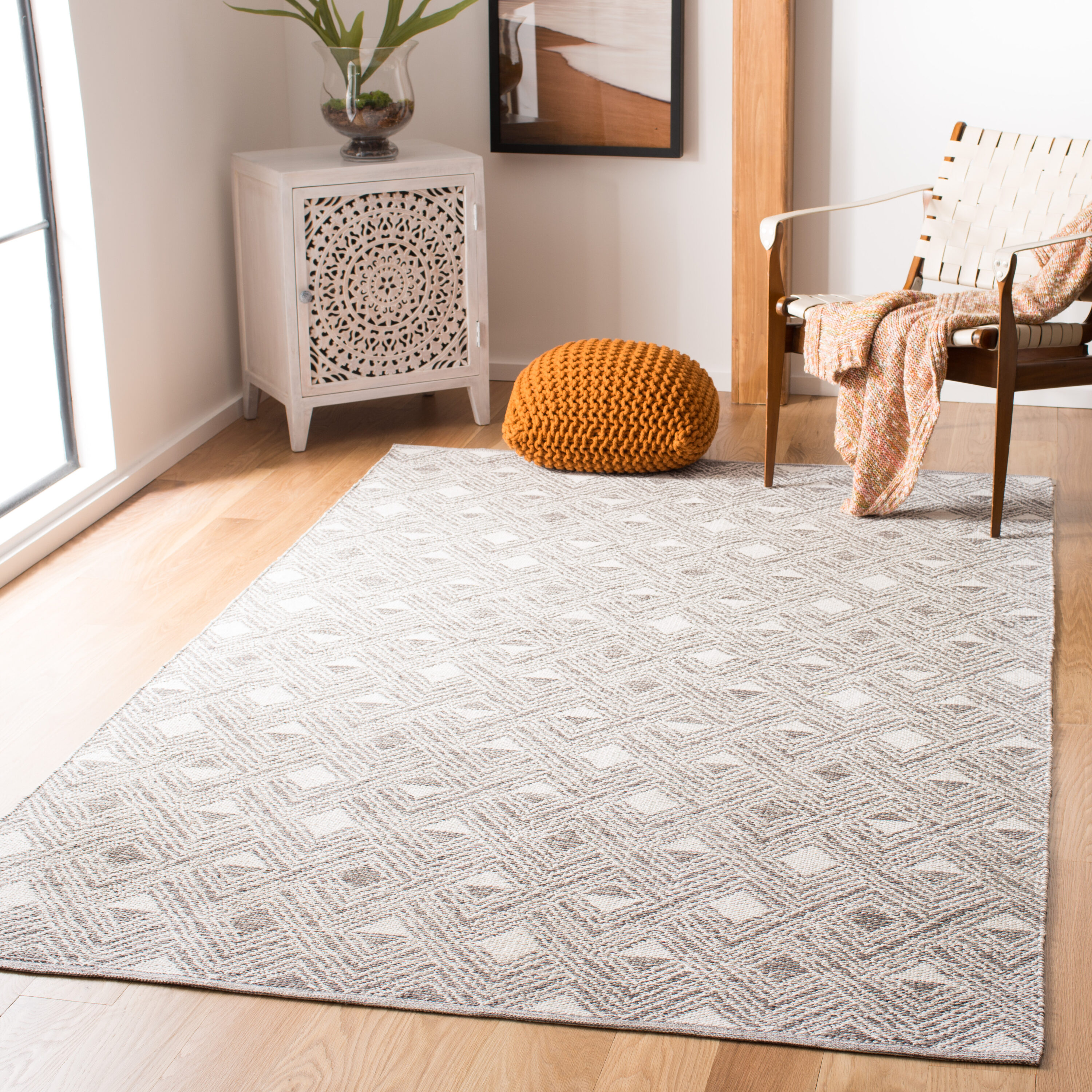 Safavieh MTK614J-2745 Montauk Elmore 2 x 4 (ft) Cotton Charcoal/Ivory Rectangular Indoor Geometric Bohemian/Eclectic Throw rug