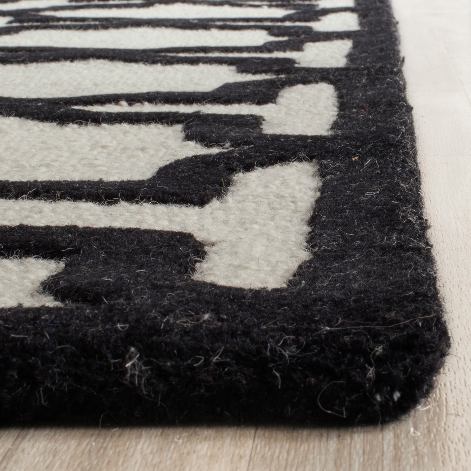 Safavieh CAM125W-8 rugs - View #3