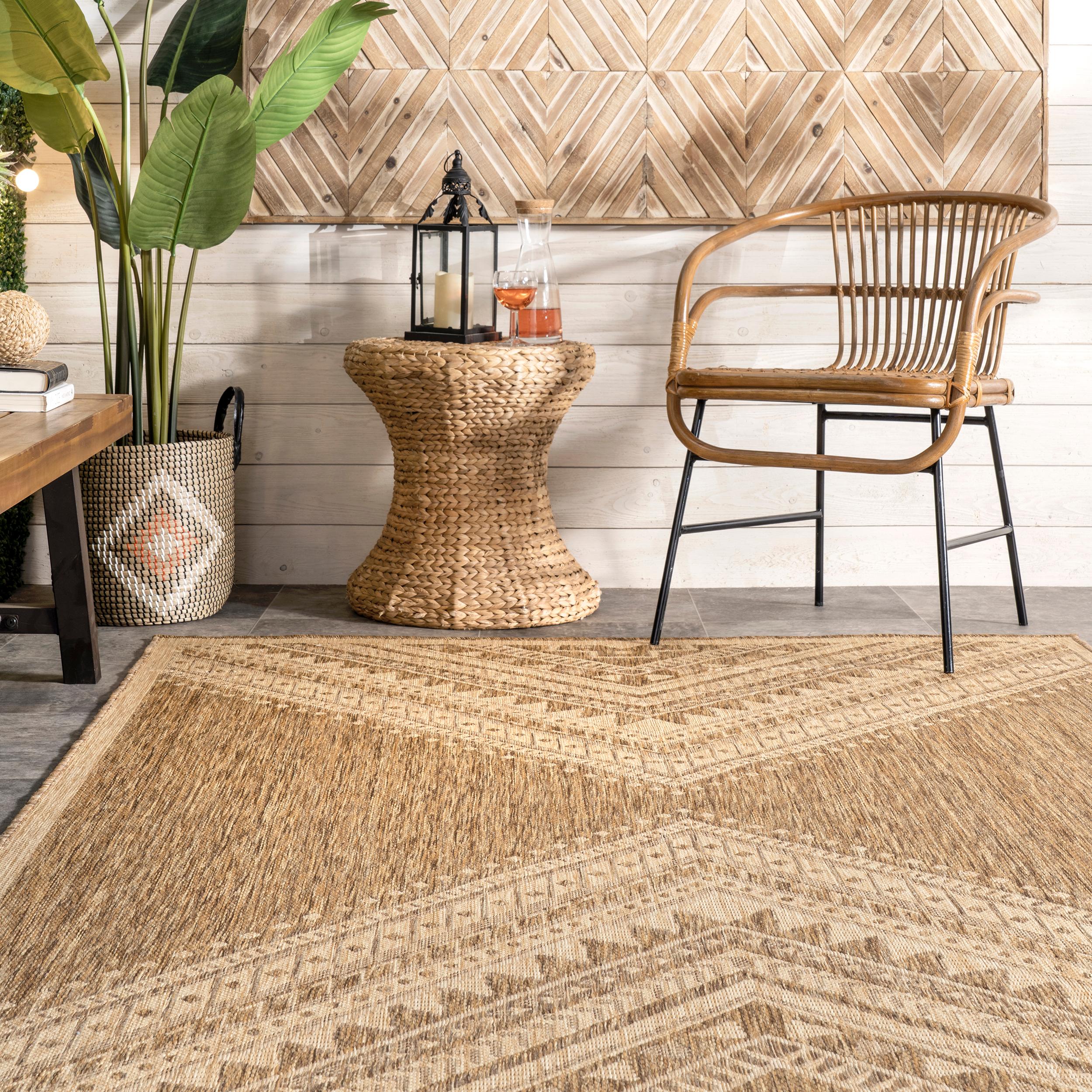 nuLOOM Landry Aztec Indoor/Outdoor Area Rug 2' x 3' in Charcoal