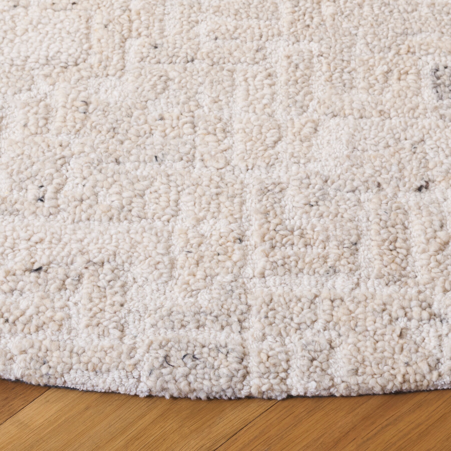Safavieh HVT106F-6R rugs - View #3