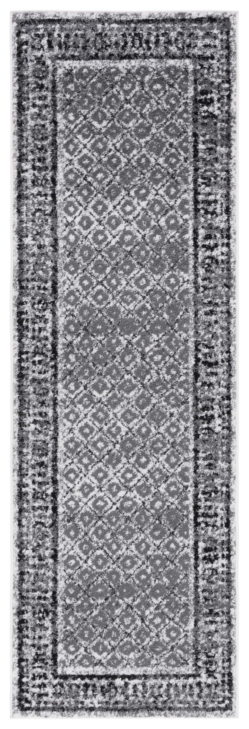 Ivory & Silver Distressed Diamond Lattice Runner Rug, 2'6" x 8'