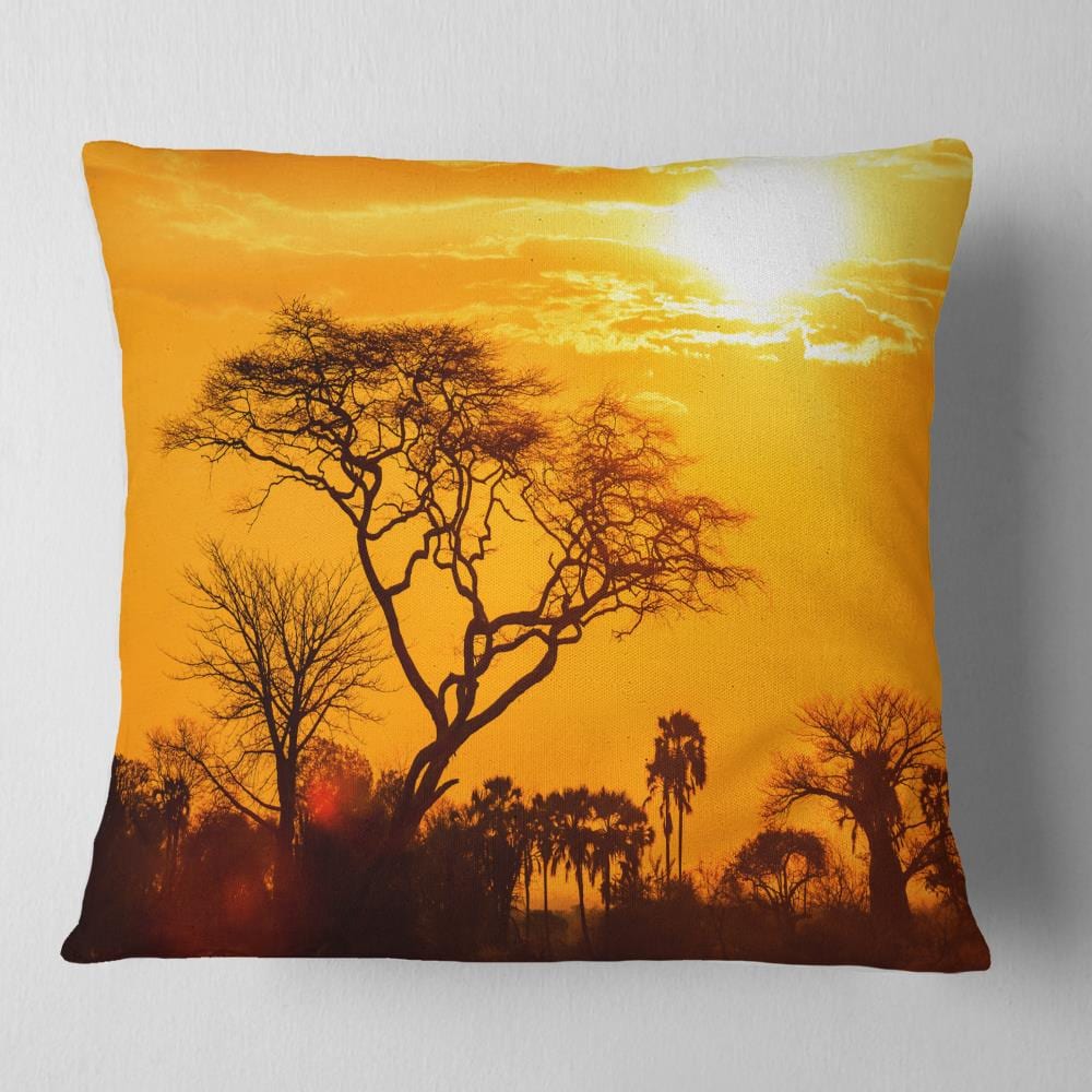 Designart CU10884-16-16 16-in x 16-in Gold Indoor Decorative Pillow