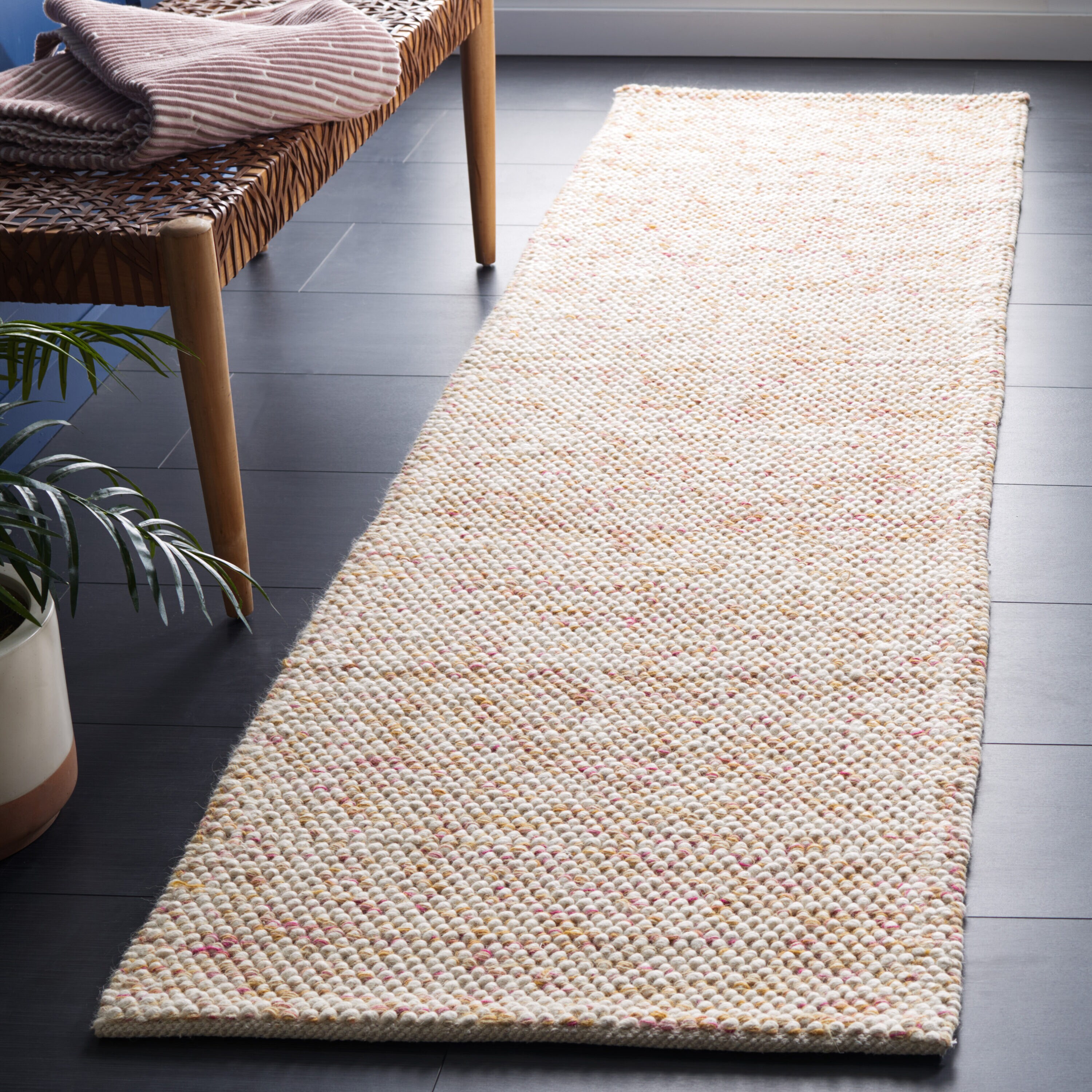 Natura 182 Red/Ivory Solid / Tonal 2ft-3in x 9ft Runner Rug