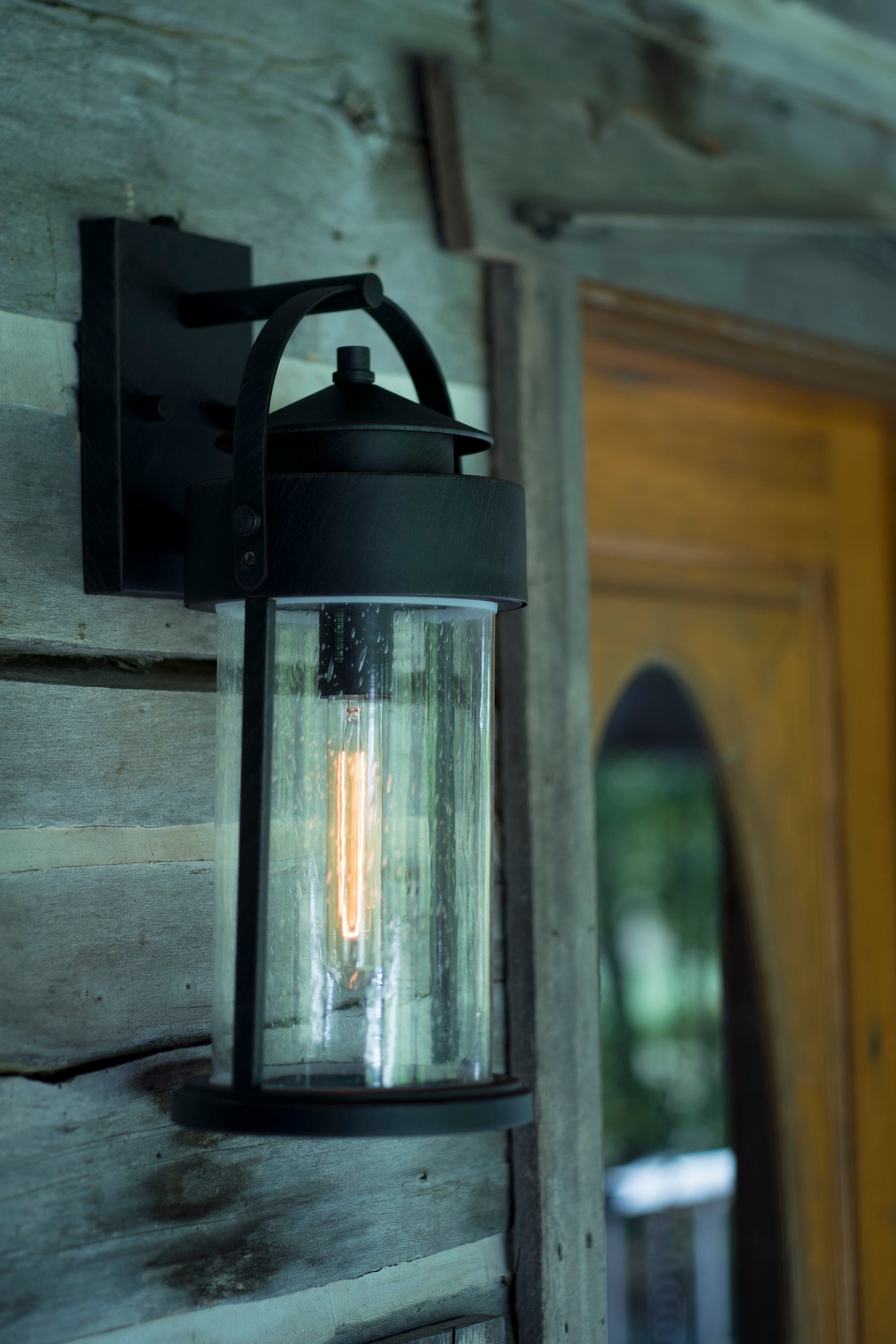 Cascadia T0286 Cumberland 1 -Light 19.75-in H Distressed Gray Hardwired Dusk to Dawn Outdoor Wall Light