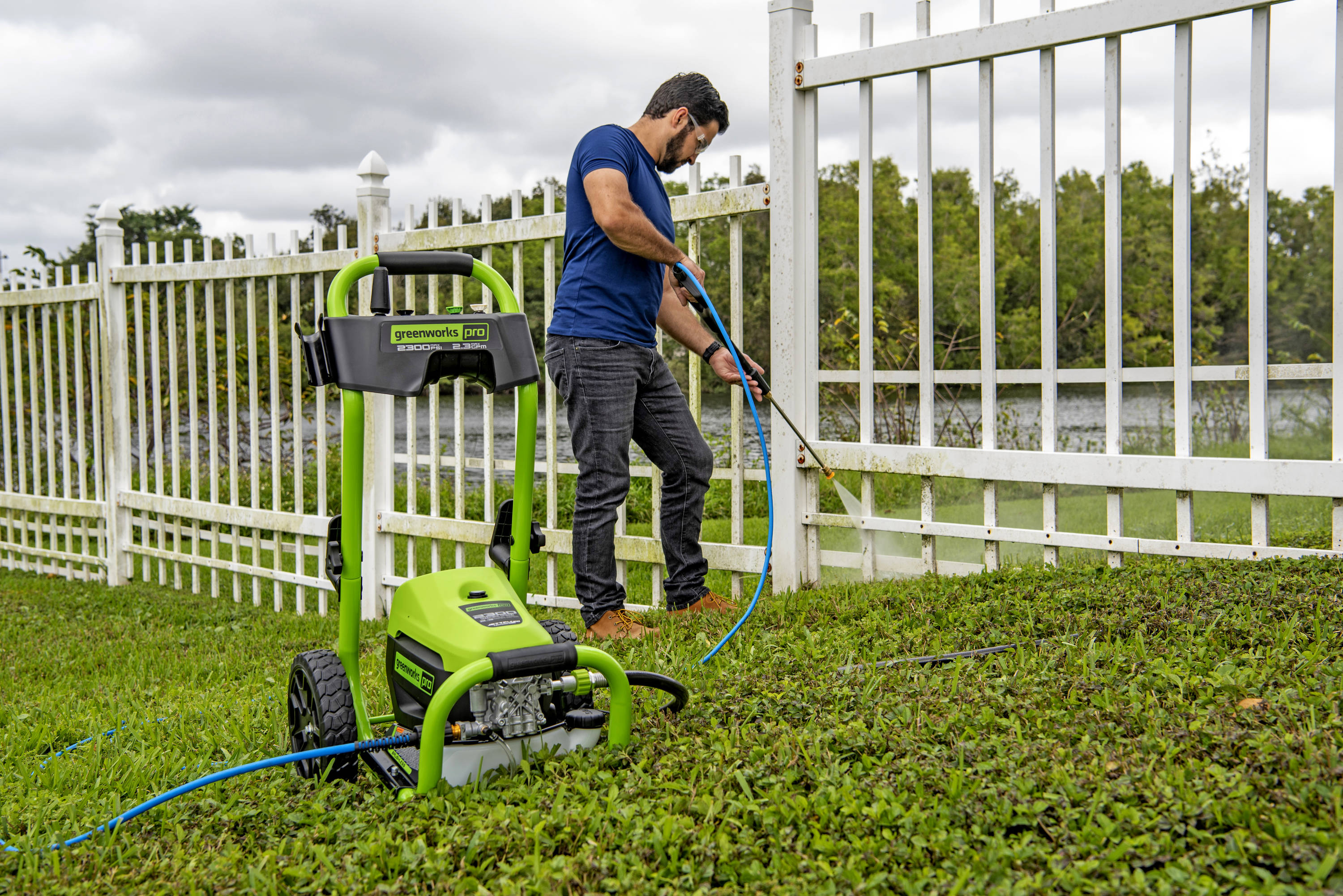 Greenworks Pro 2300 Psi 23 Gallon Gpm Cold Water Electric Pressure Washer In The Electric 0796