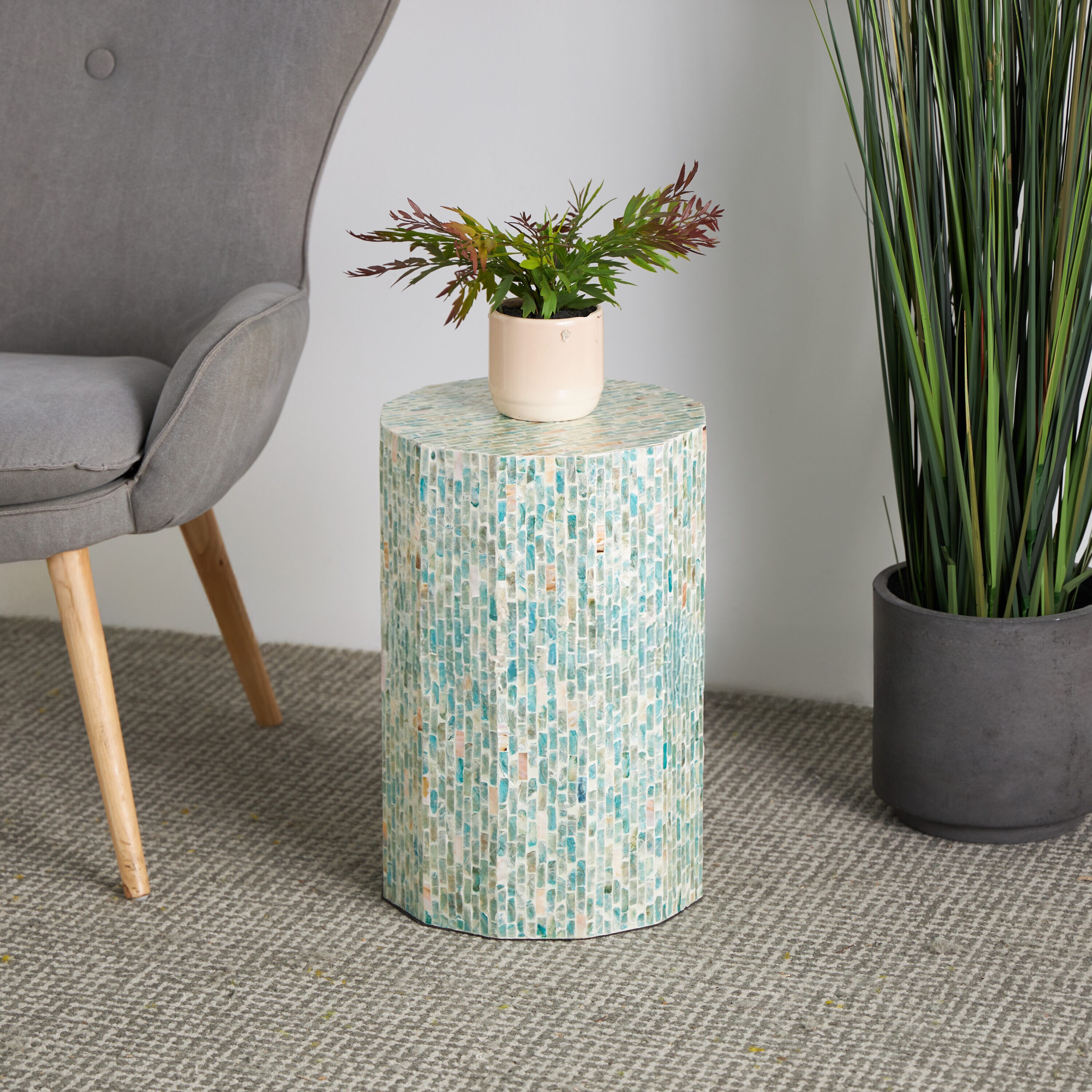 Grayson Lane 47336 13.0-in W x 19.0-in H Multi Colored Handmade Resin Corner Modern End Table