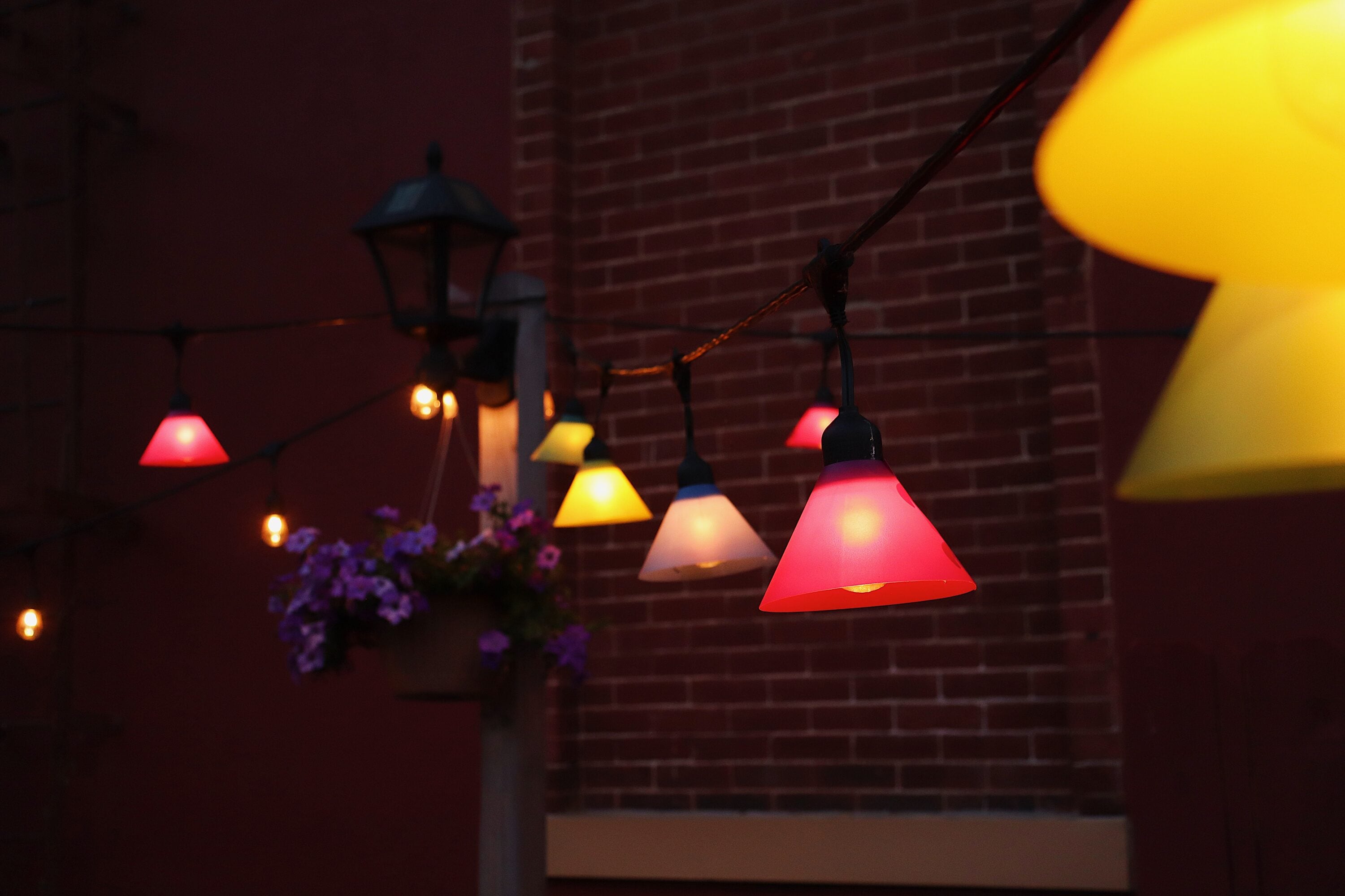 Olukai DESIGNS OLK8MULTI Patio-String-Lights - View #3