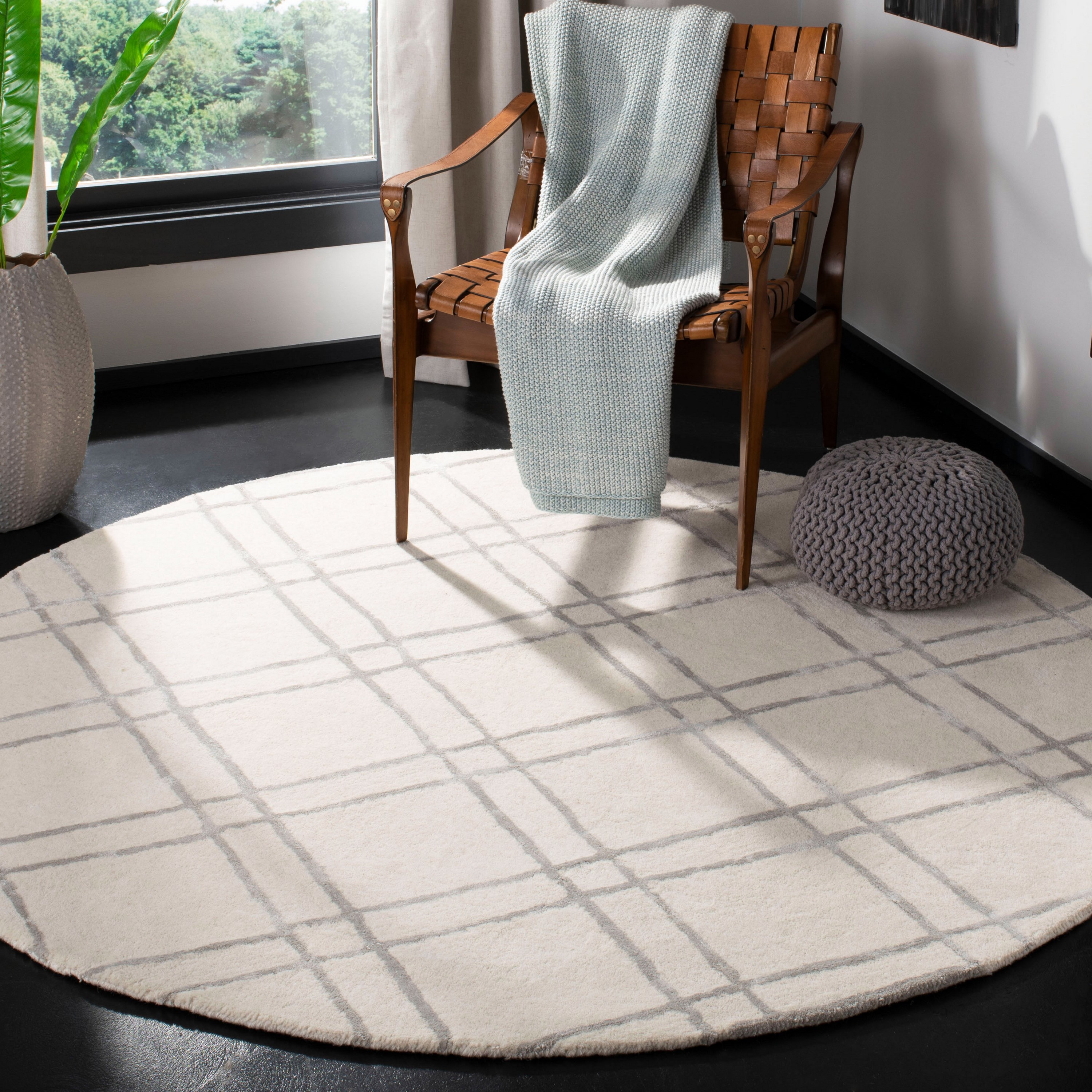 Safavieh HIM901A-6R Himalaya Ama 6 x 6 (ft) Tufted Wool Ivory/Silver Round Indoor Trellis Area rug