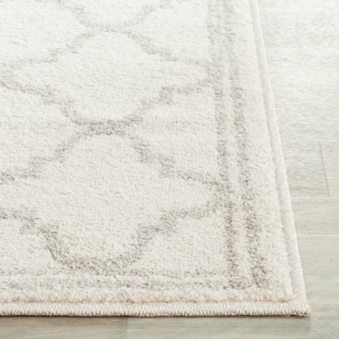 Safavieh AMT422E-7SQ rugs - View #2
