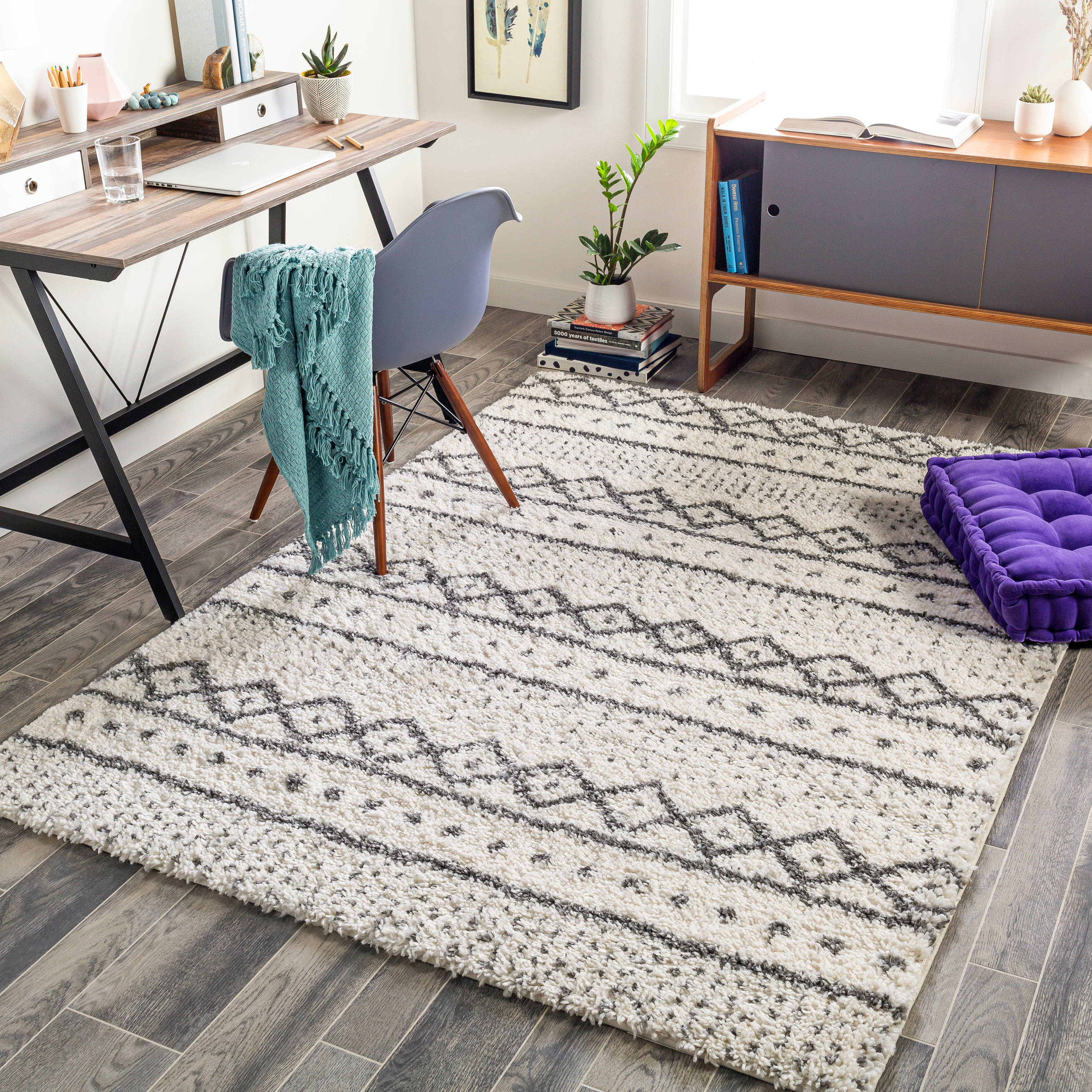 Artistic Weavers DXS2319-5373 Deluxe Shag 5 X 7 Black Indoor Geometric Global Area Rug