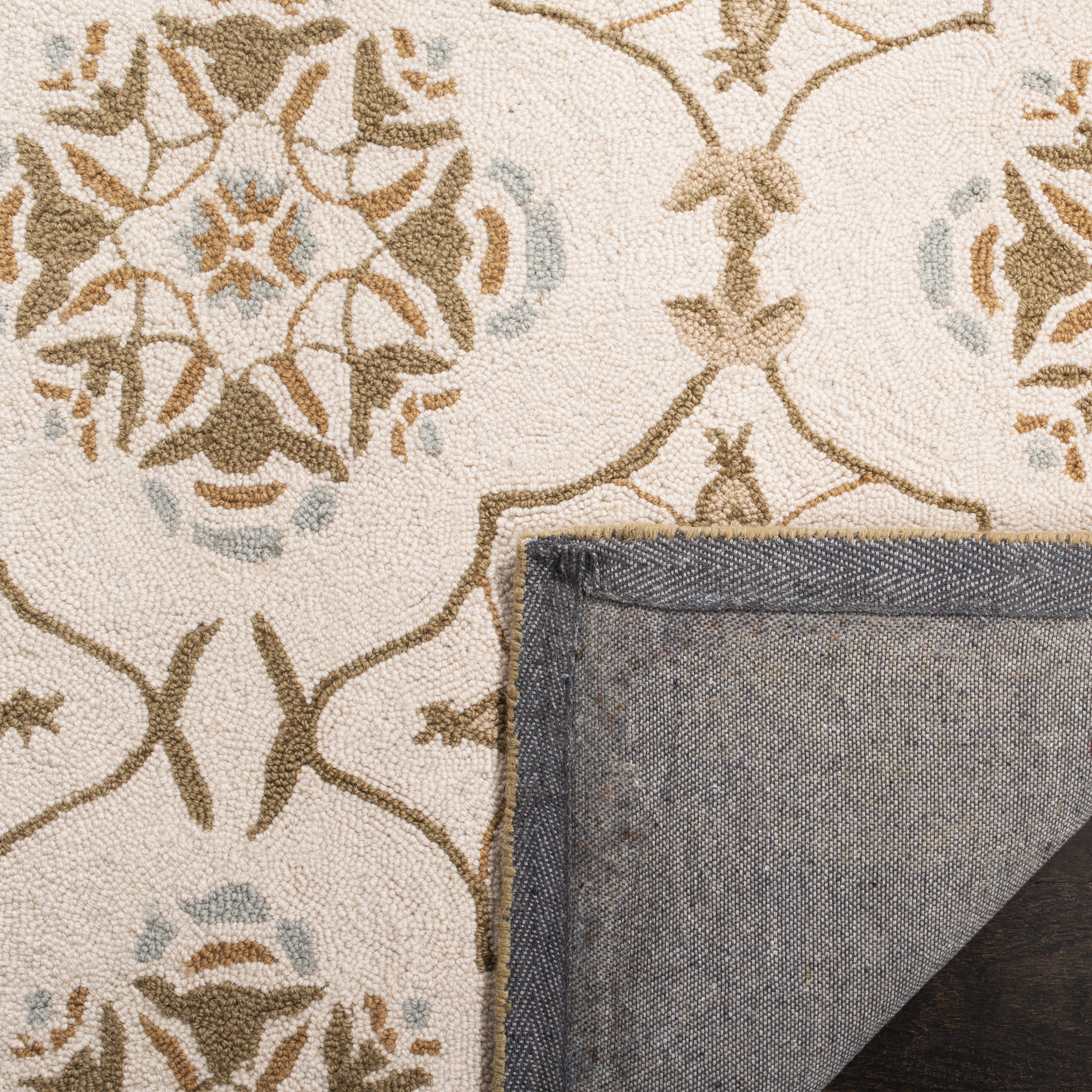 Safavieh HK376A-3 rugs - View #4