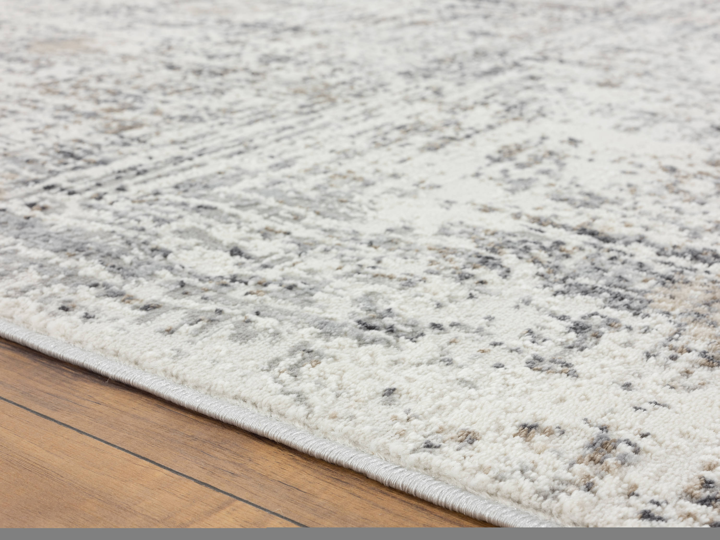 United Weavers Of America 4535 10291 88R rugs - View #8