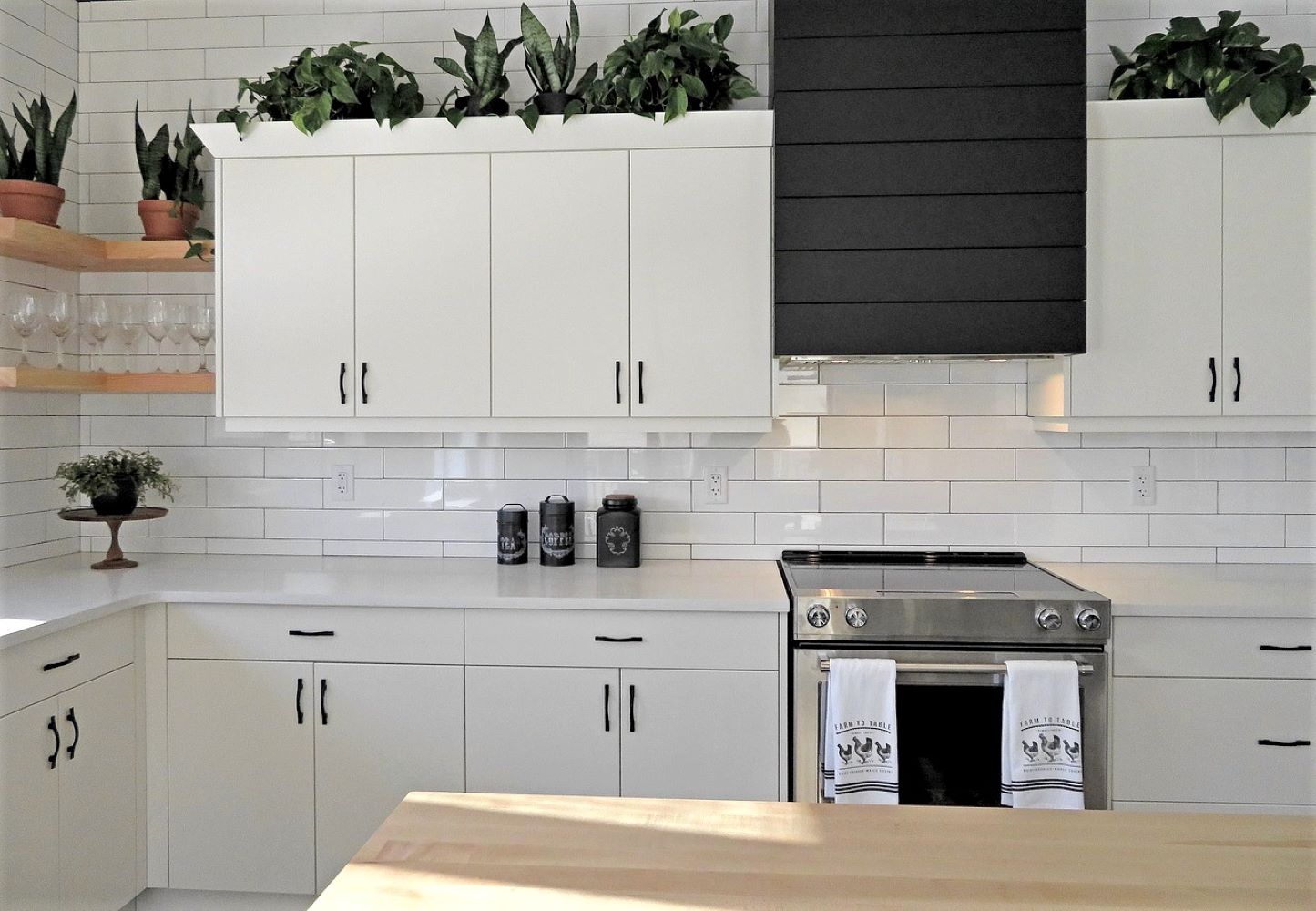 Surfaces VERSLRTF1322 Kitchen-Cabinet-Doors - View #8