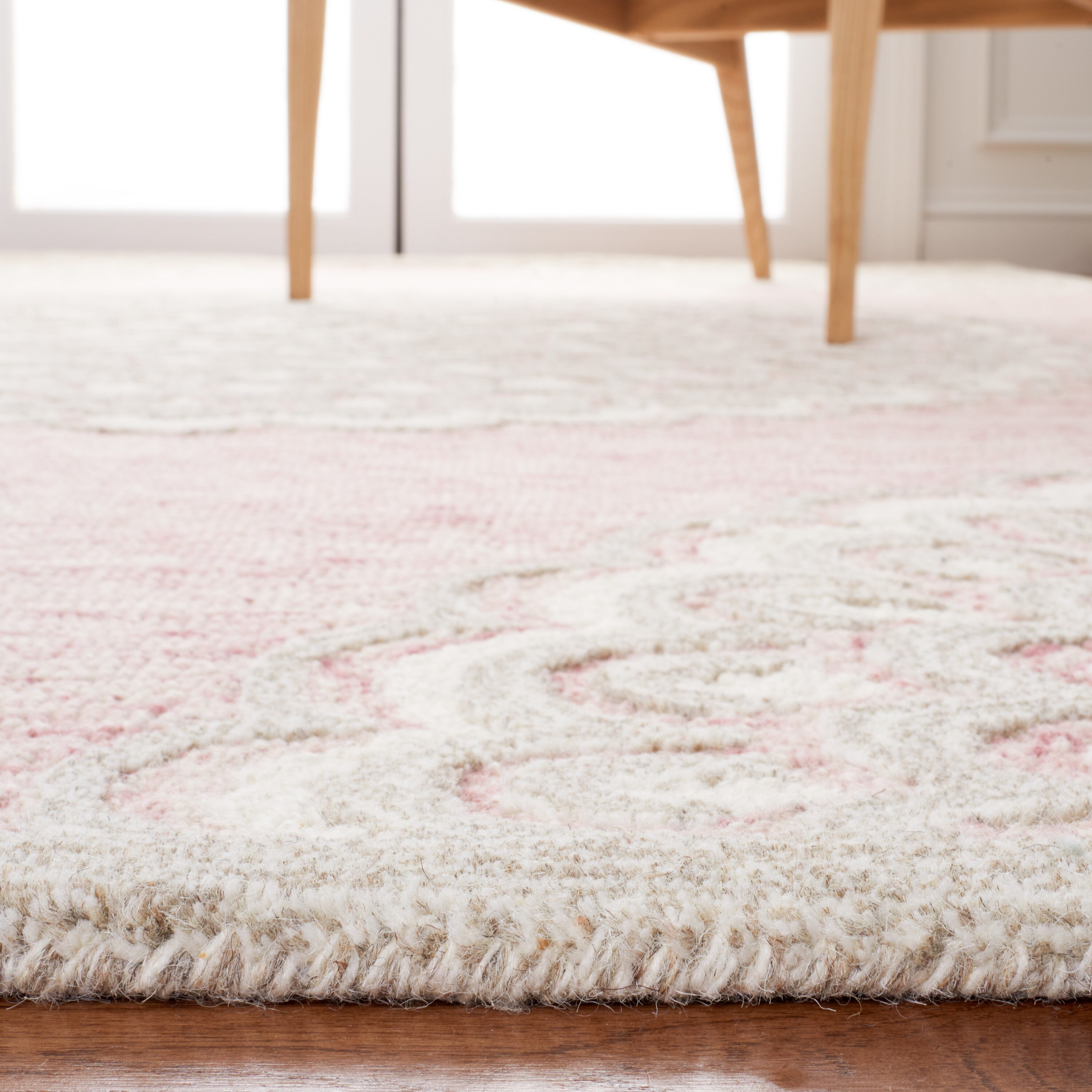Safavieh MET901U-5 rugs - View #7