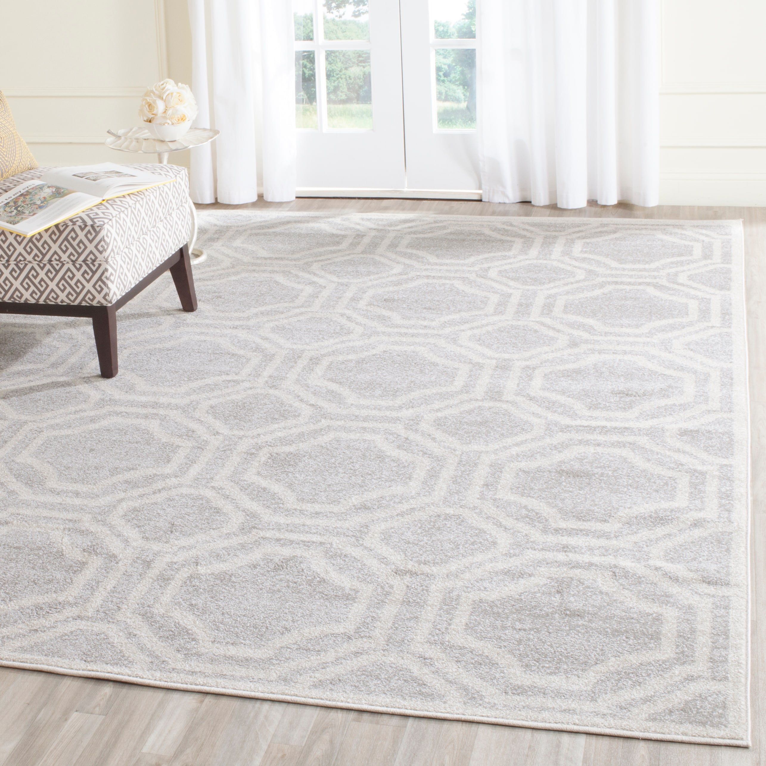 Safavieh AMT411B-10 Amherst Mosaic 10 x 14 (ft) Loomed Synthetic Light Gray/Ivory Rectangular Indoor/Outdoor Geometric Area rug