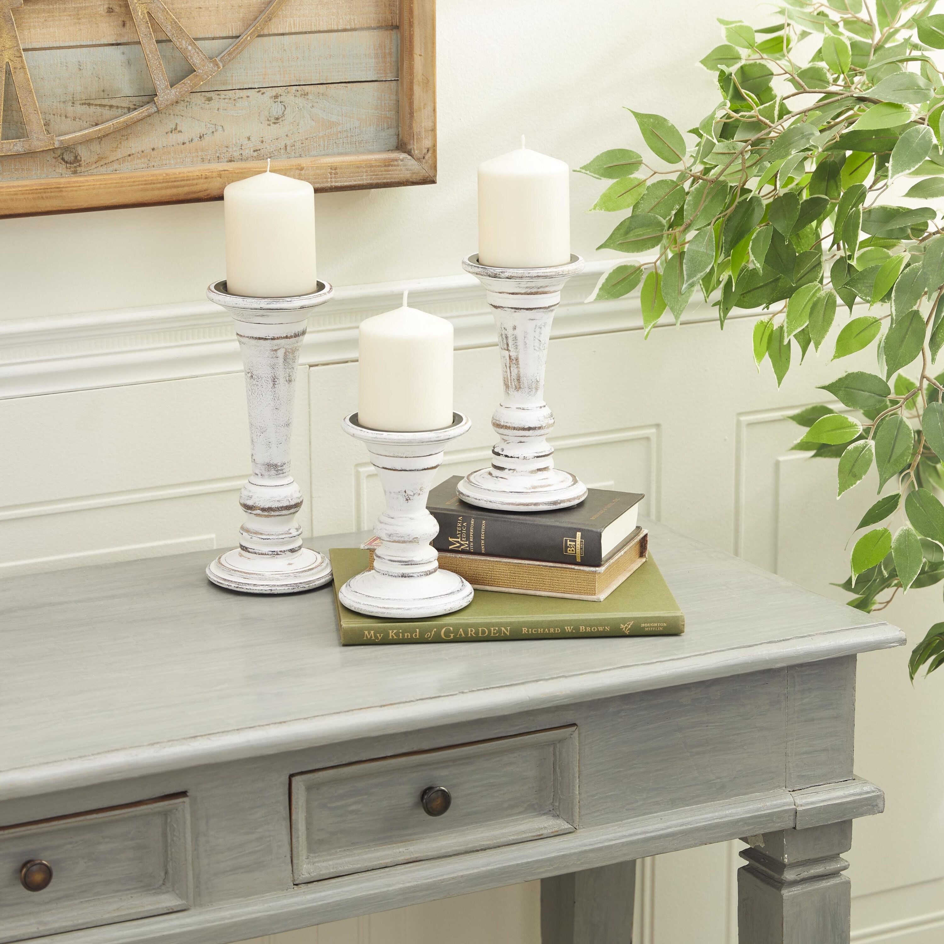 Grayson Lane 51324 3 Candle Wood Pillar Candle Holder