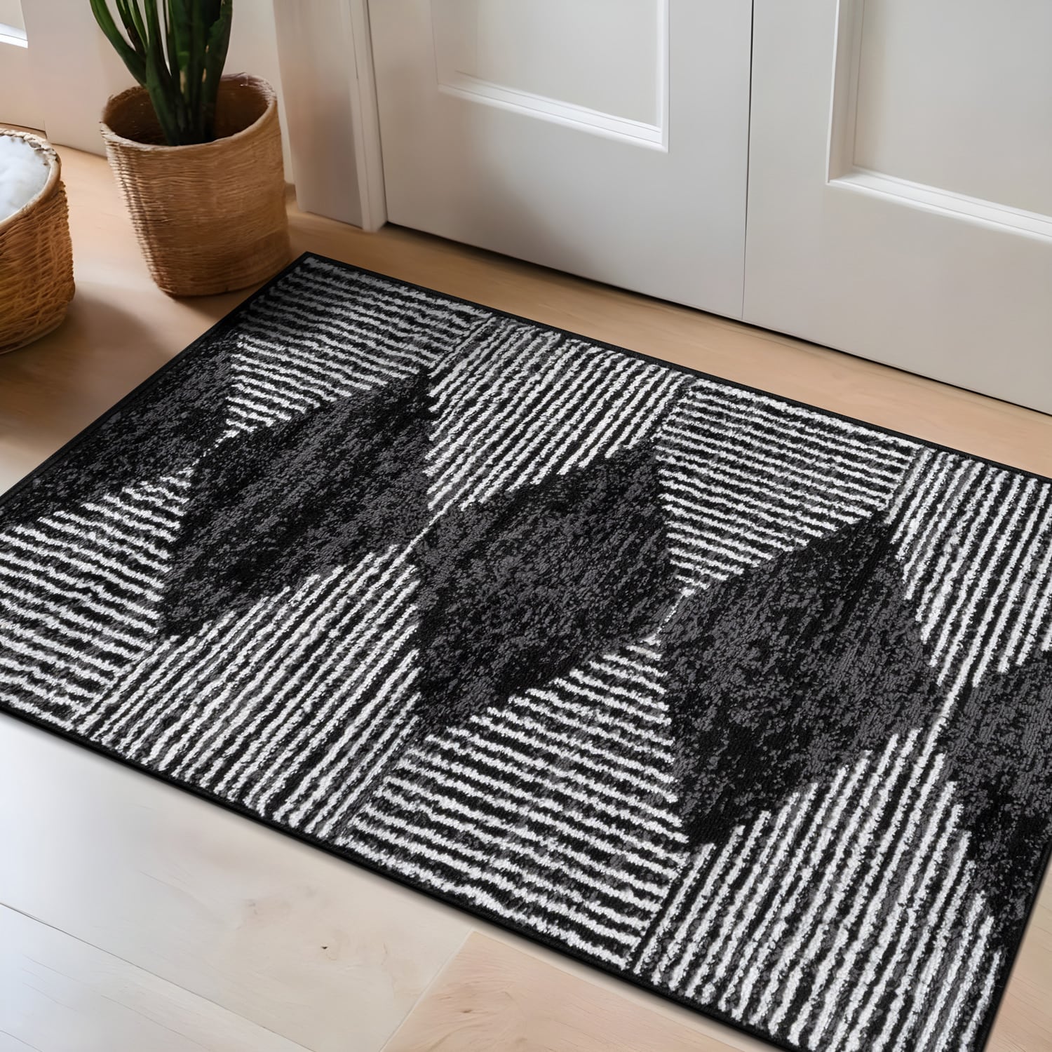 World Rug Gallery WR150BLACK2X3 rugs - View #2