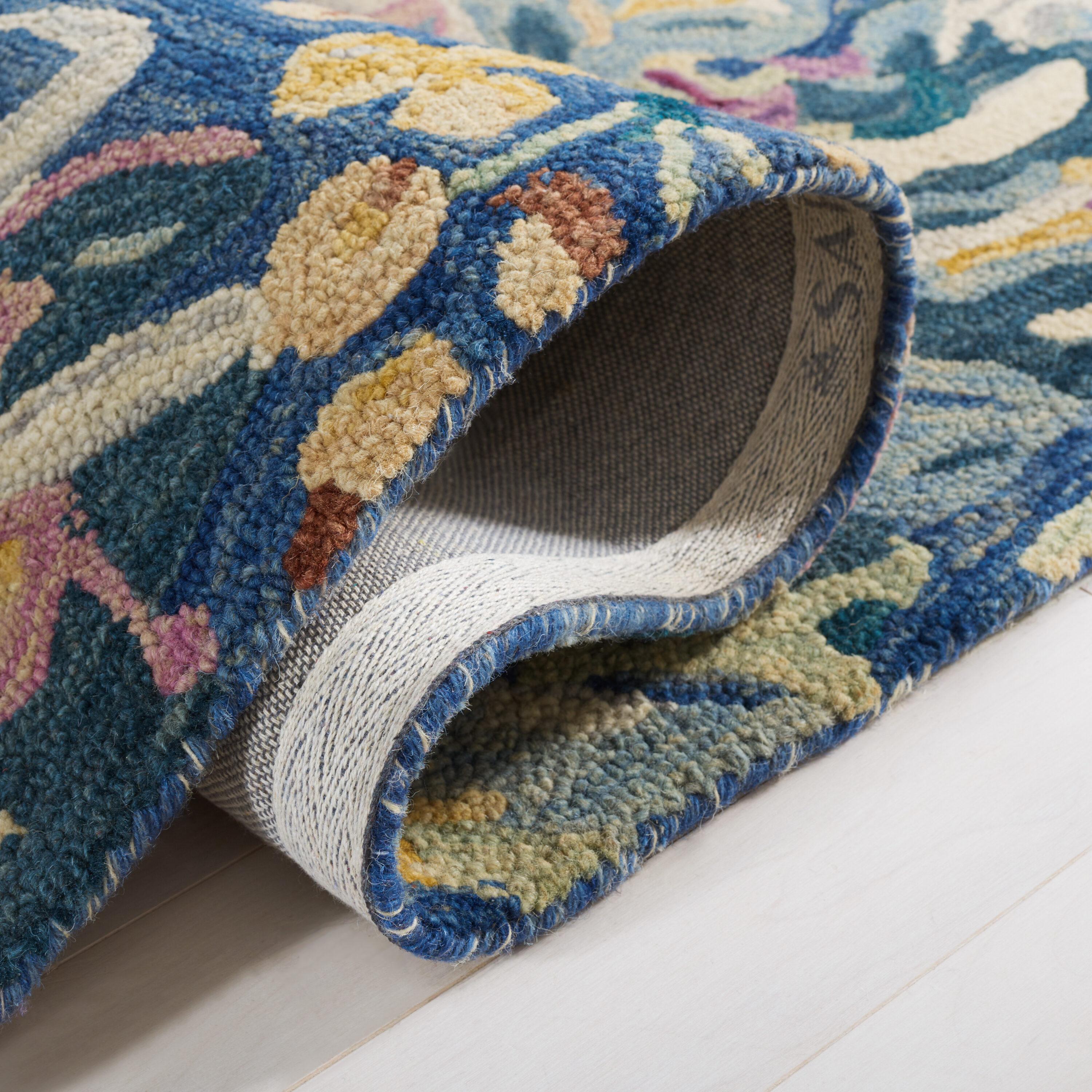 Safavieh BLM463L-4 rugs - View #7