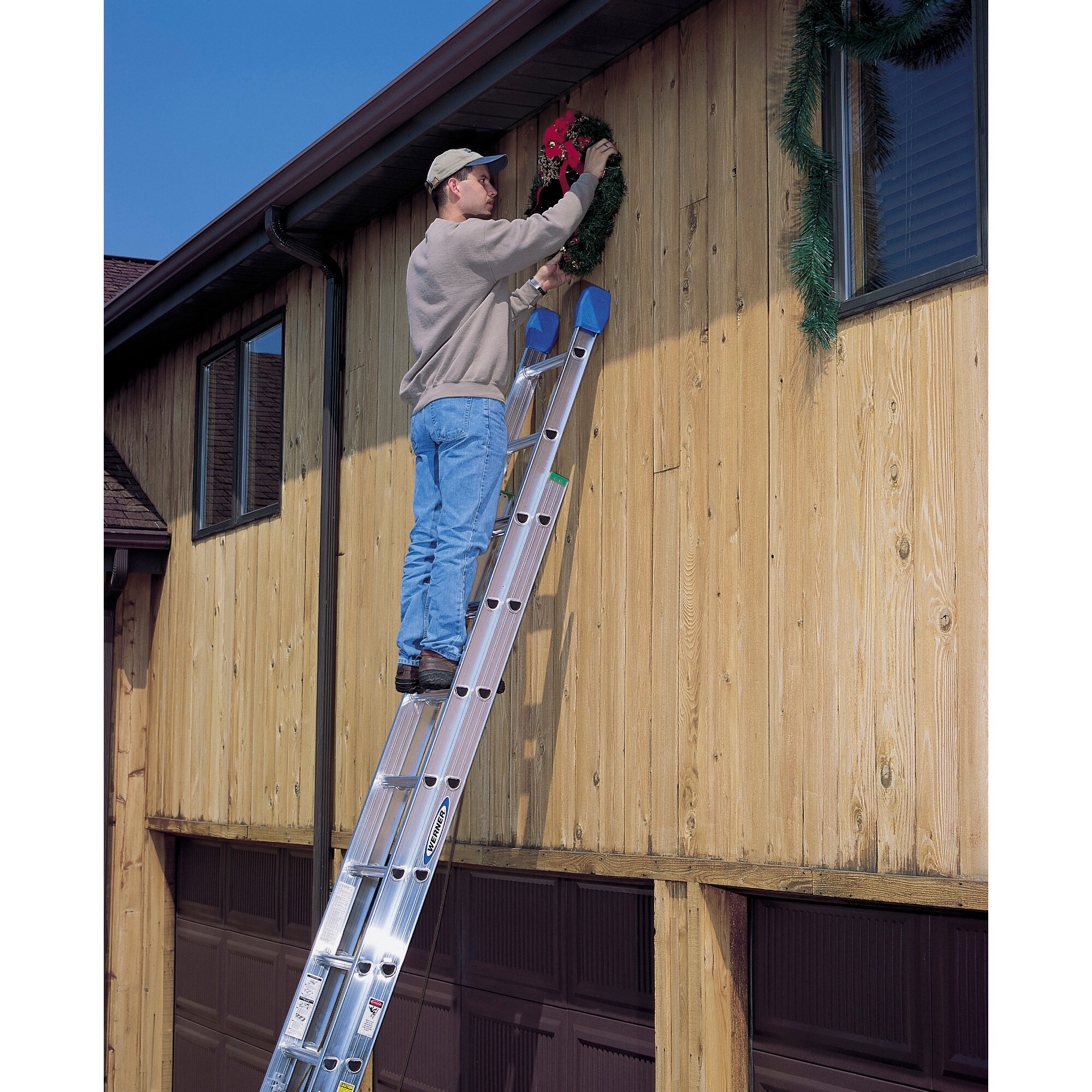 Werner D1240-2 Extension-Ladders - View #13