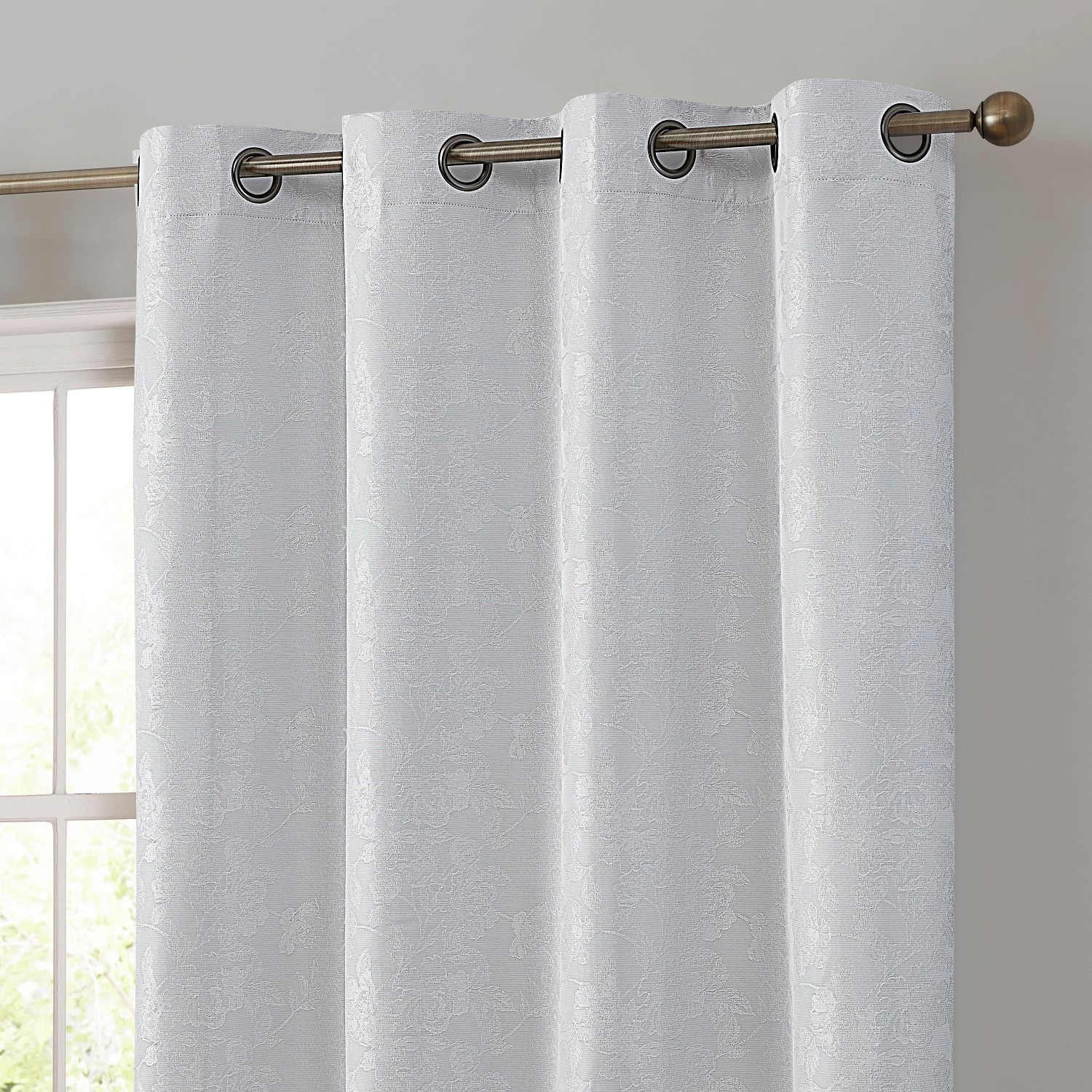 HLC.me SRNTYBLKT-WHT84 84-Inches White Blackout Thermal lined Grommet Curtain panel pair