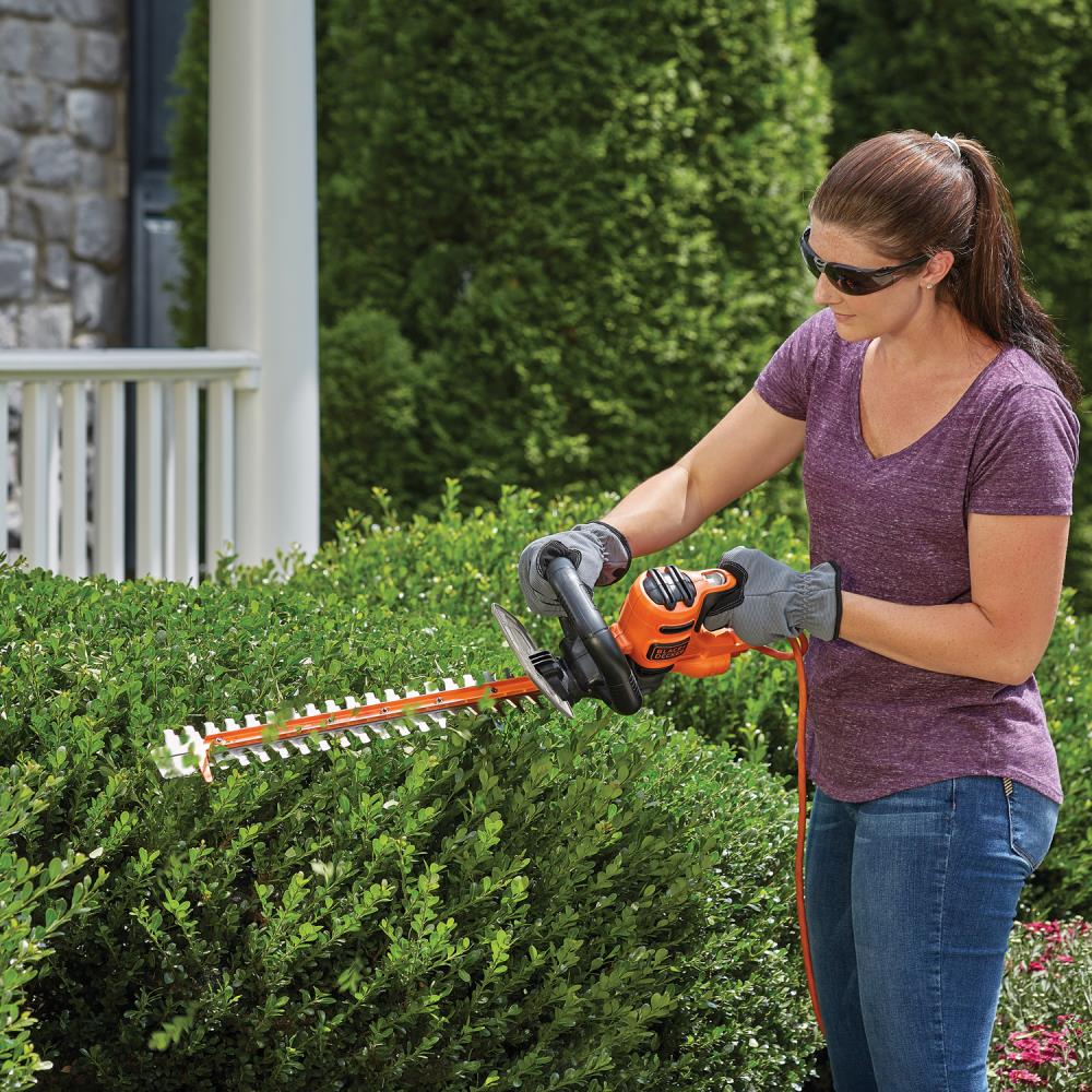 BLACK+DECKER 20-in Corded Electric Hedge in Corded Electric Hedge Trimmers at Lowes.com