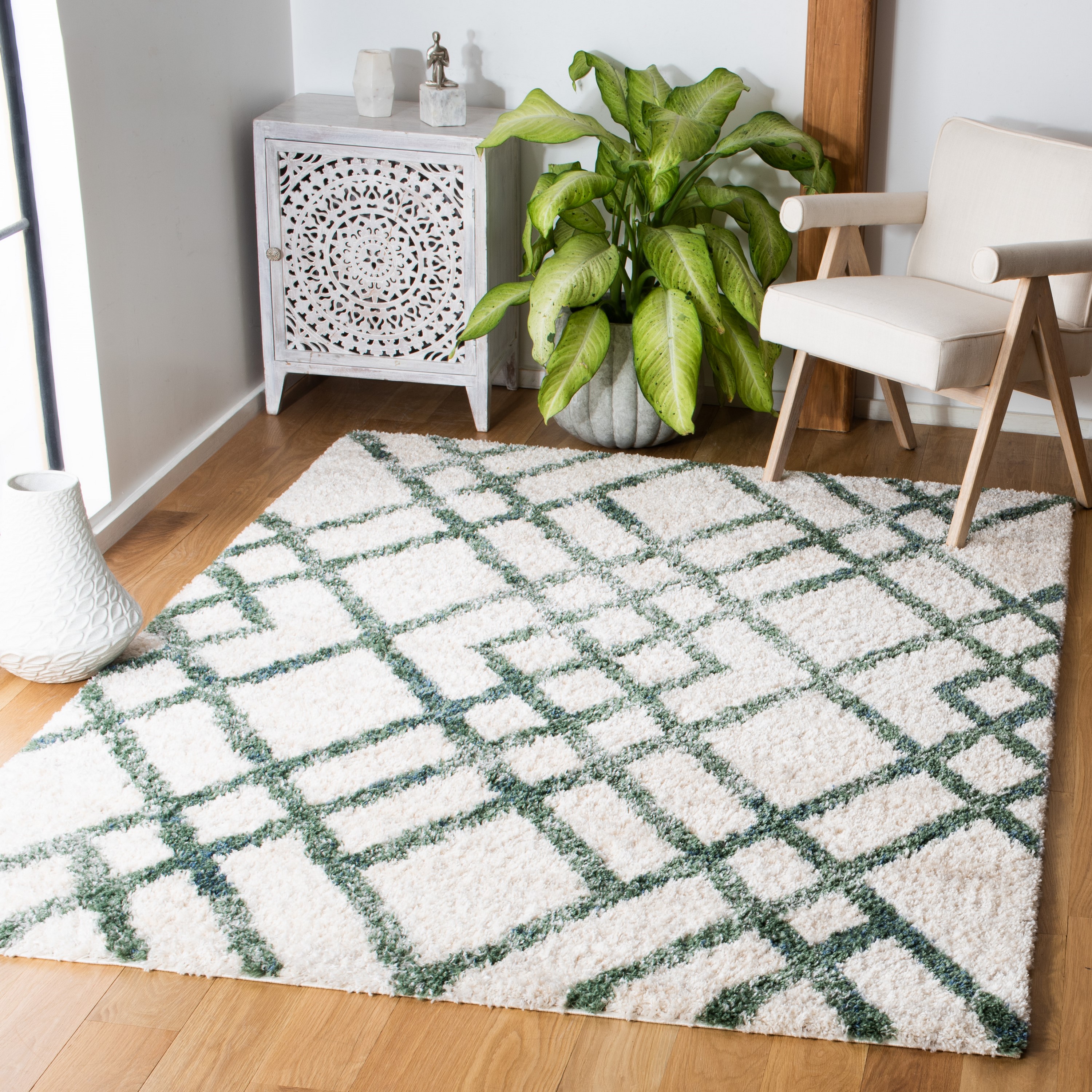 Safavieh BER214C-9 Berber Chevrons Shag 9 x 12 (ft) Loomed Polypropylene Ivory/Green Rectangular Indoor Geometric Mid-Century Modern Area rug