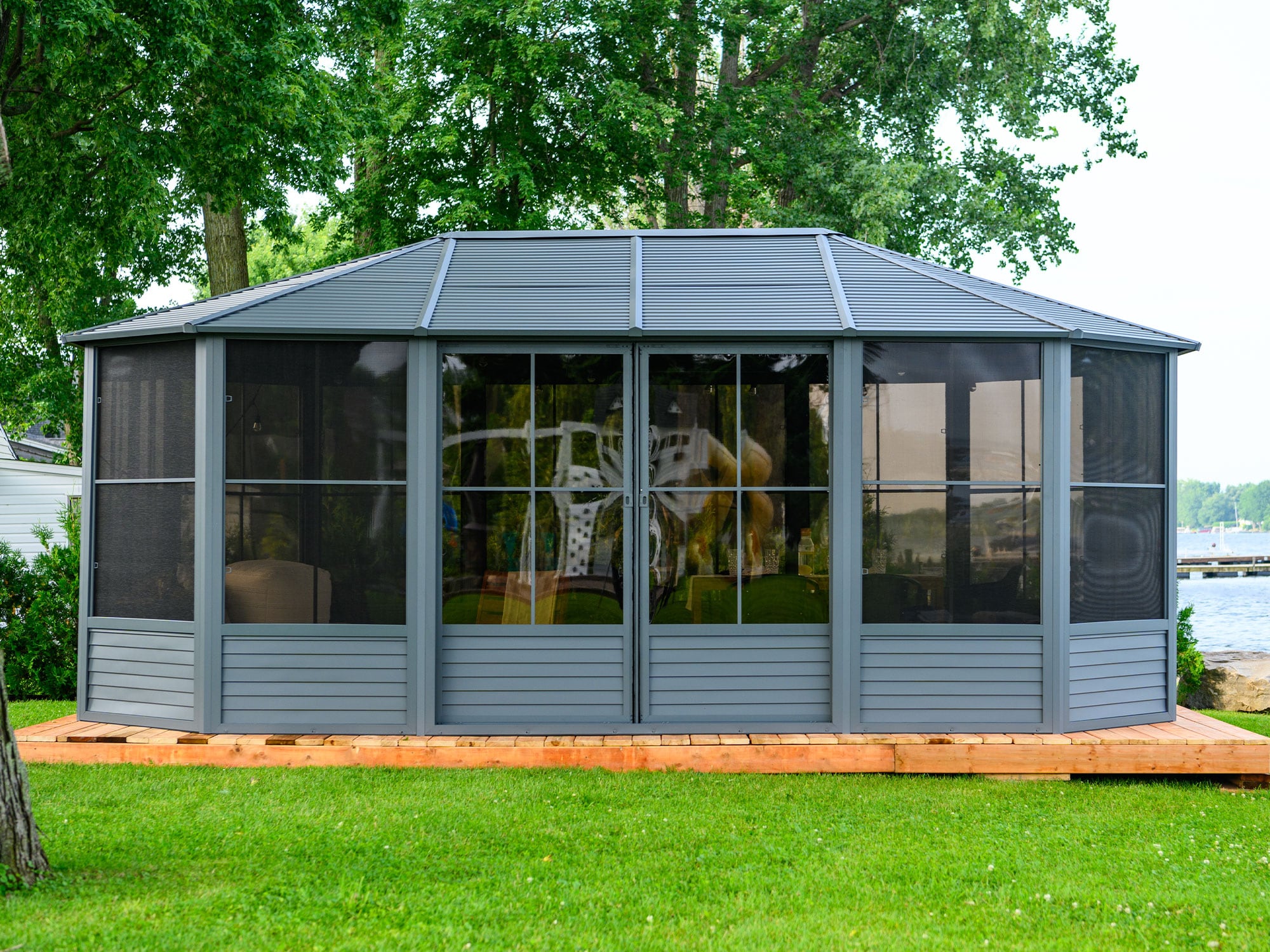 Gazebo Penguin 41218MR-32 Octagon Hardtop Steel Roof (Screen Included)