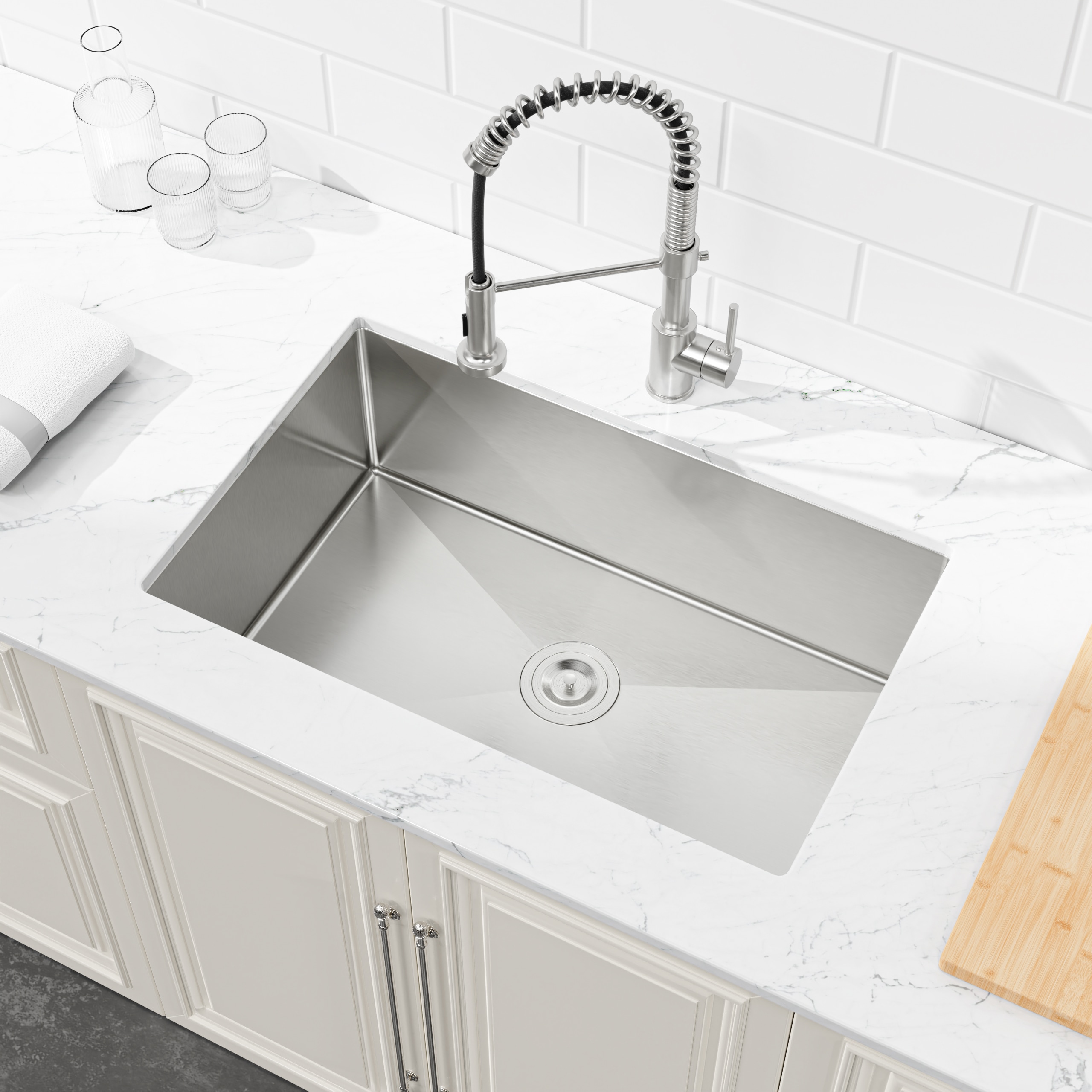 Sir Faucet SINK Undermount 30-in x 19-in Stainless steel Single