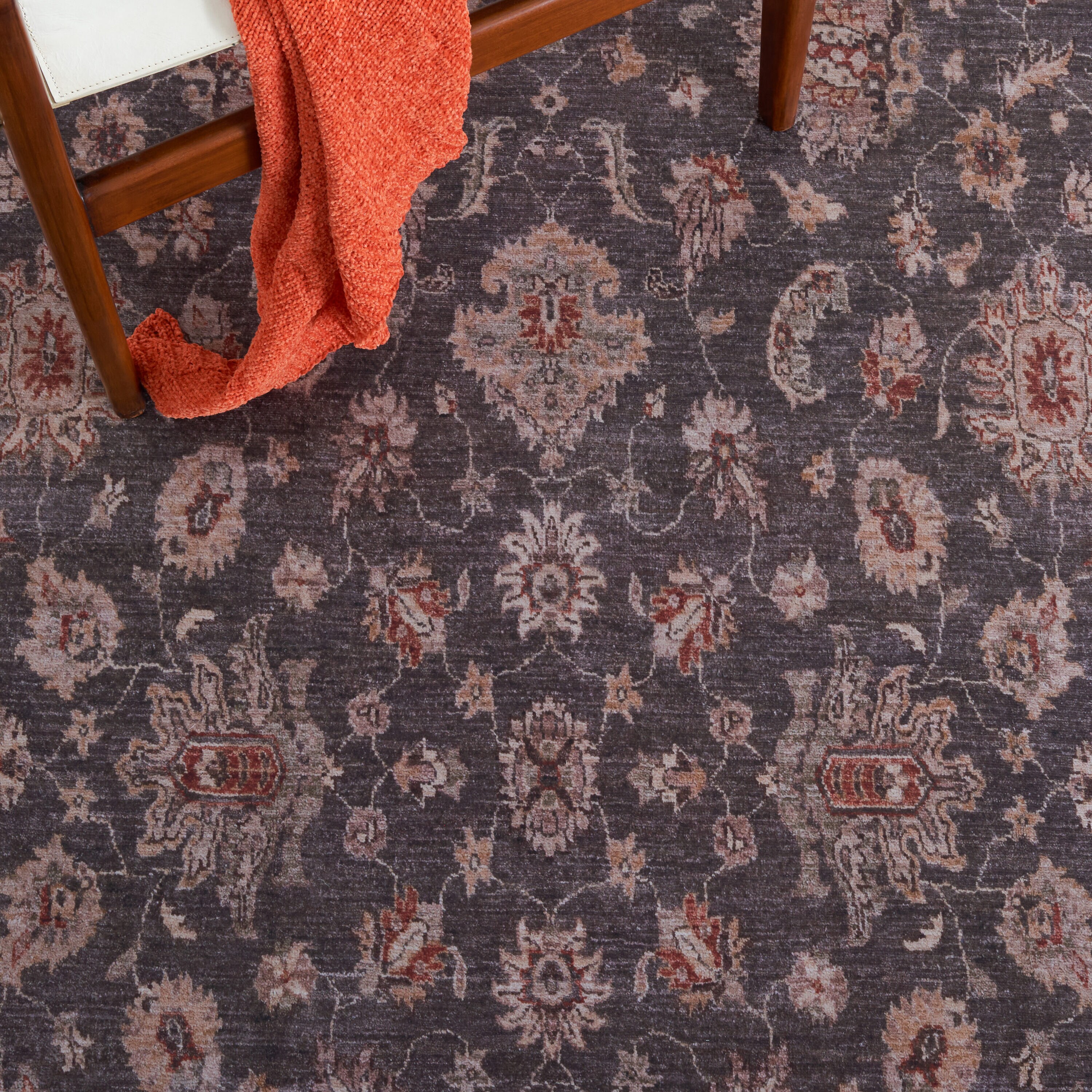 Grayson 4' x 6' Gray Synthetic Easy-Care Non-Slip Area Rug