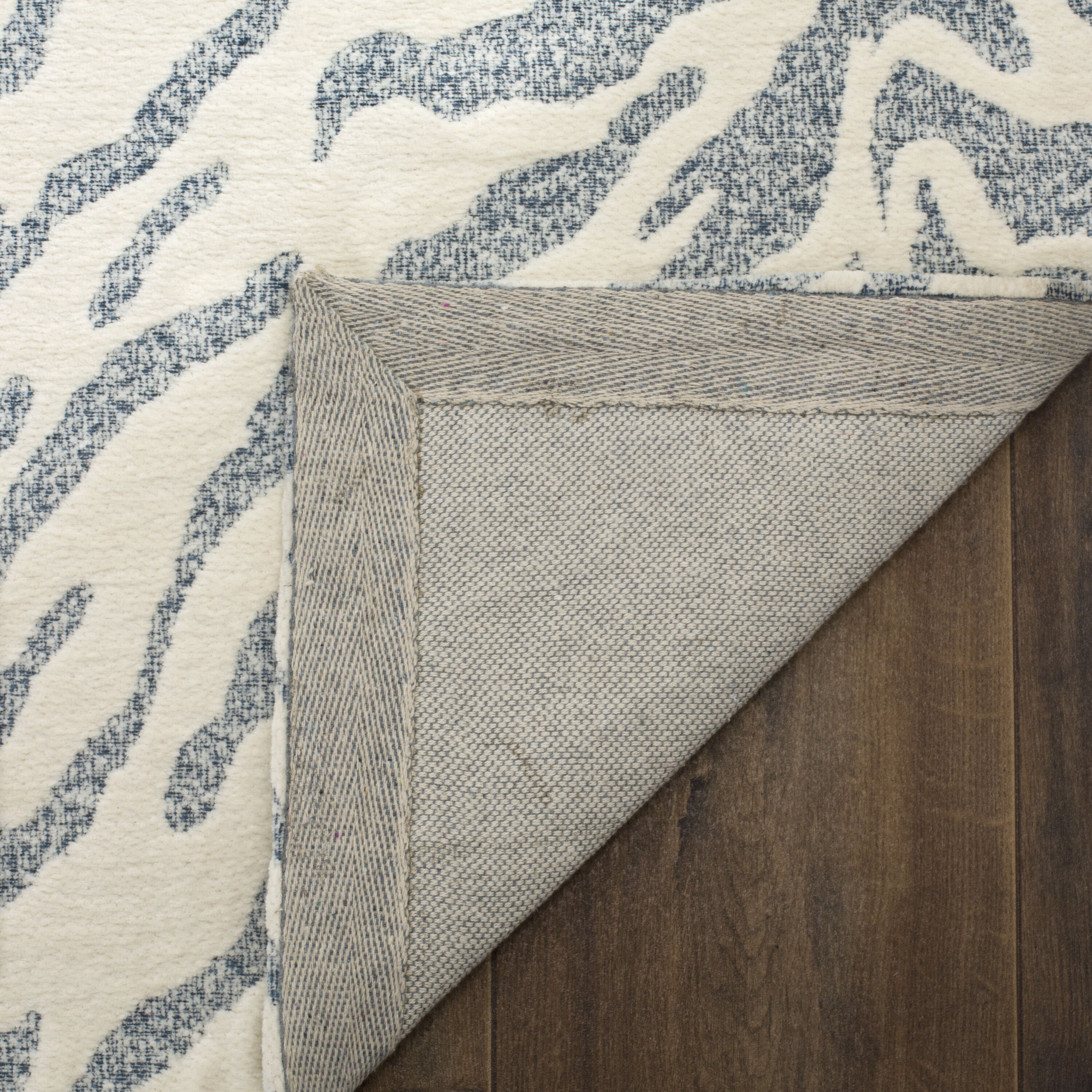 Safavieh MRB632C-5 rugs - View #7
