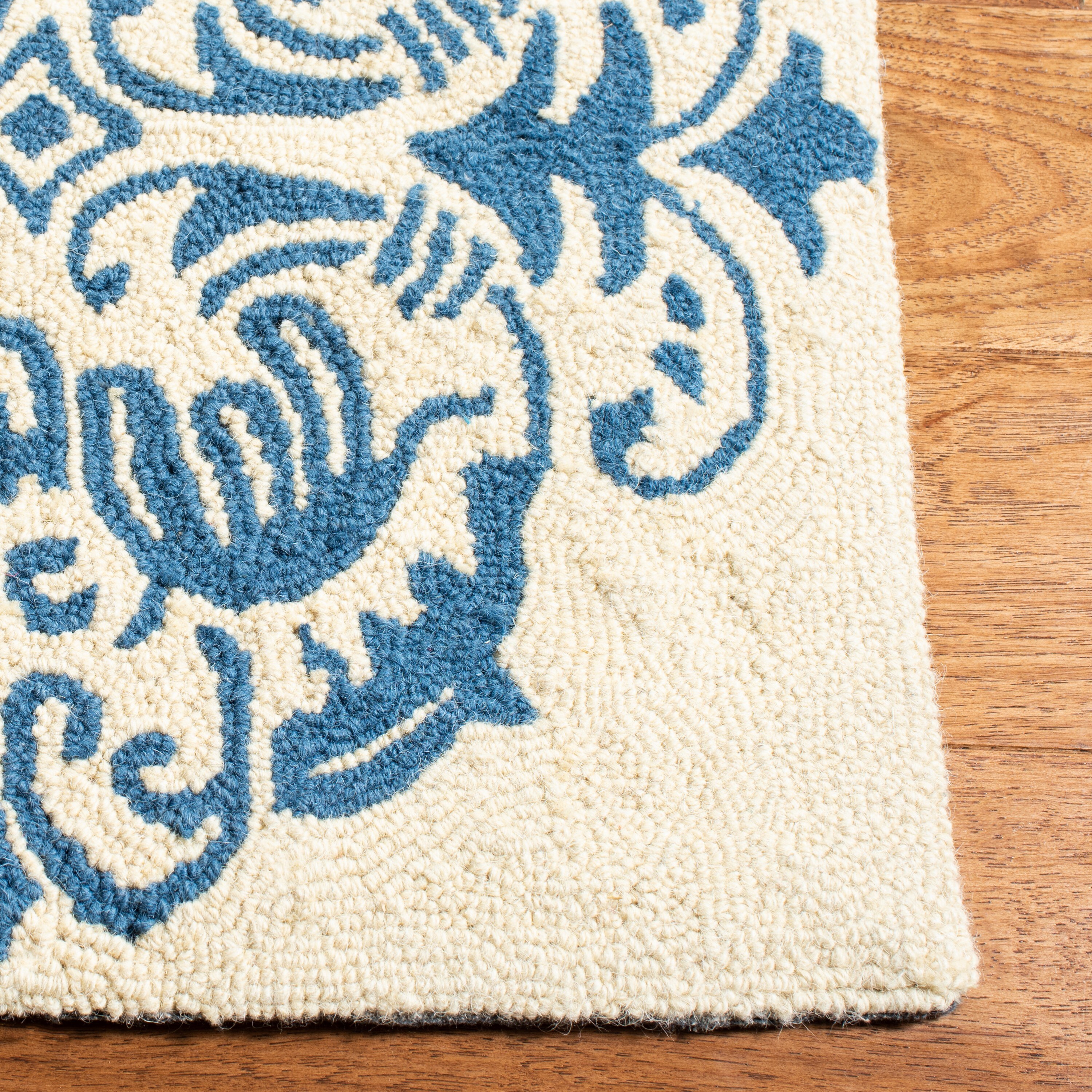 Safavieh HK145A-24 rugs - View #3